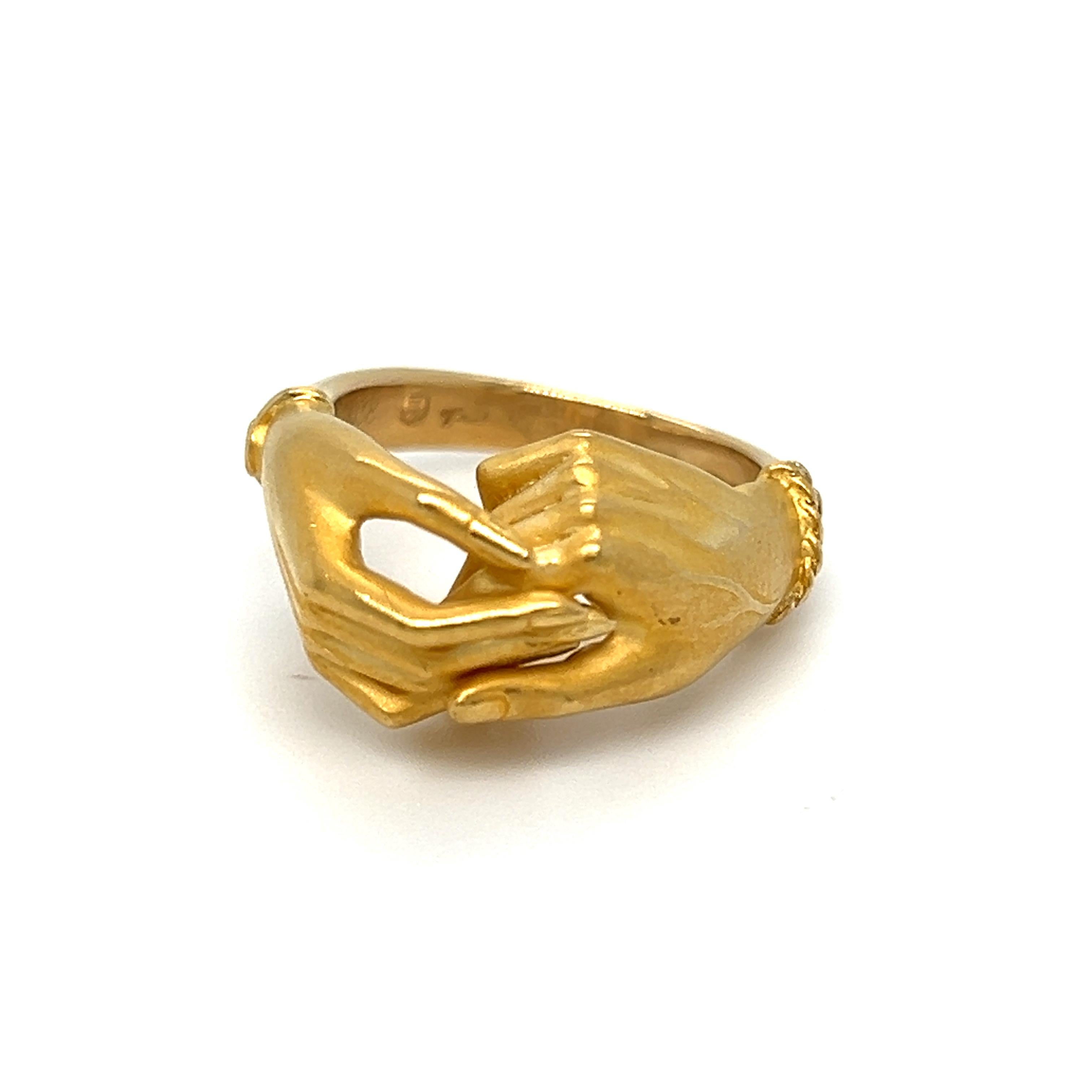 Taglio rotondo Autentico anello vintage Carrera y Carrera Diamond 'Hands' in oro giallo 18 carati. in vendita
