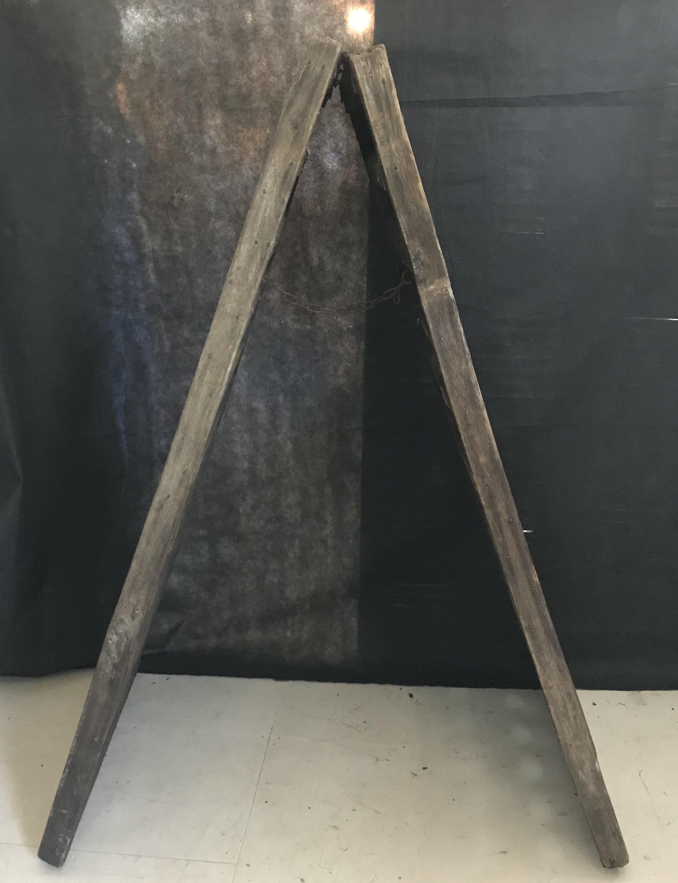 Authentic Vintage Oak French Champagne or Wine Riddling Rack In Good Condition For Sale In Hopewell, NJ