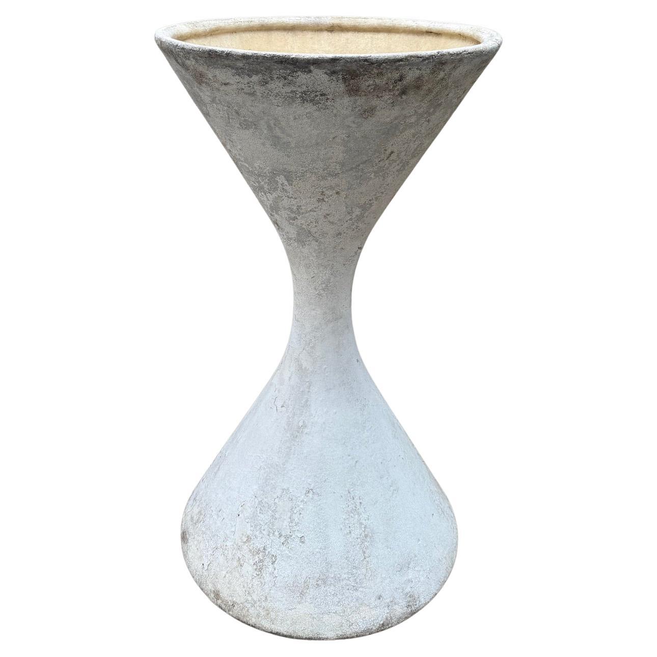 Authentic Willy Guhl Mid-Century Modern Hourglass/Diabolo Concrete Planter