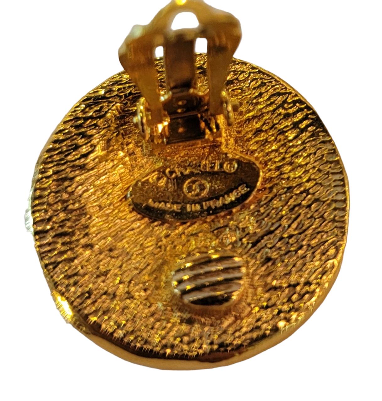 Auténticos pendientes de clip Chanel Vintage 80s Gambon Rue 31 en venta 1