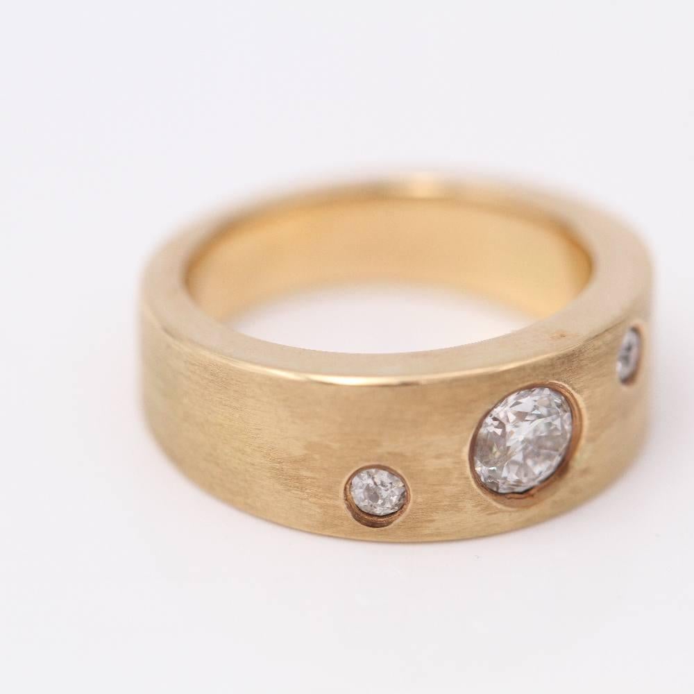 Author's Ring in Gold and Diamonds For Sale 2