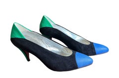 Autographe Andrea Pfister Color-Block Wildleder und Leder Pumps, 1980er Jahre