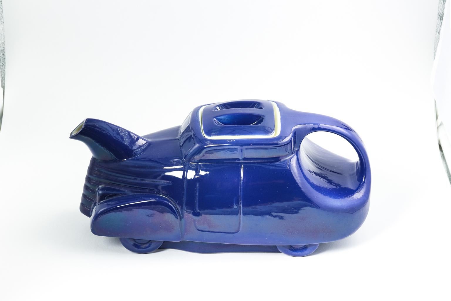 Automobile Teapot in Royal Blue by Hall, circa 1930s For Sale 2