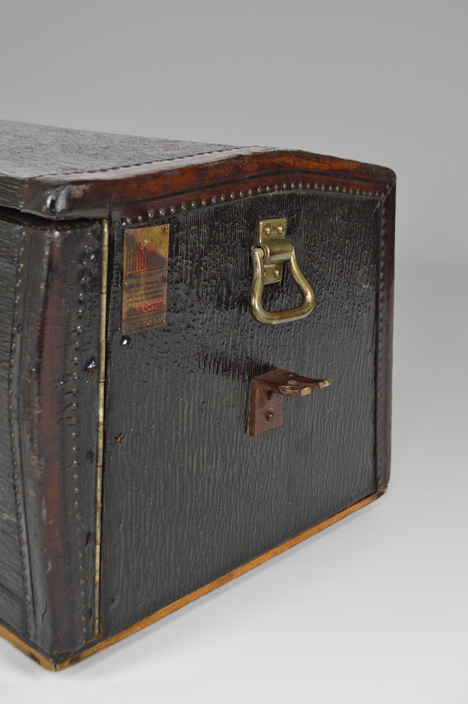 Automobile Trunk by Innovation, France, circa 1920 For Sale 7