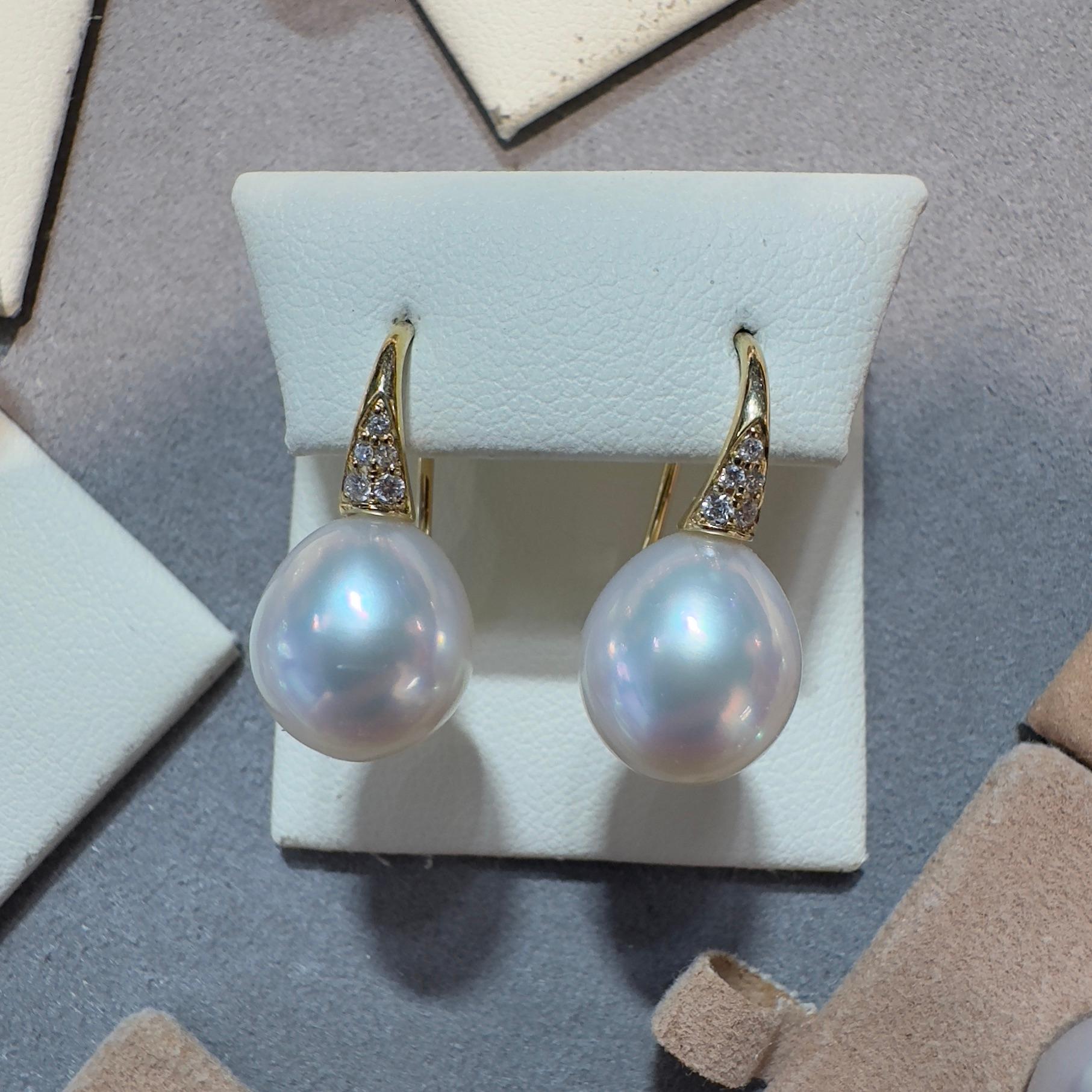 Autore Perle und Diamant  Ohrring aus Gelbgold (Zeitgenössisch) im Angebot