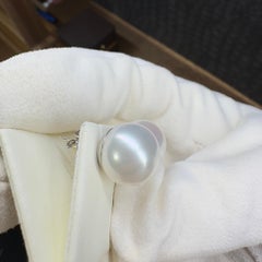 Clou de perle Autore en or blanc