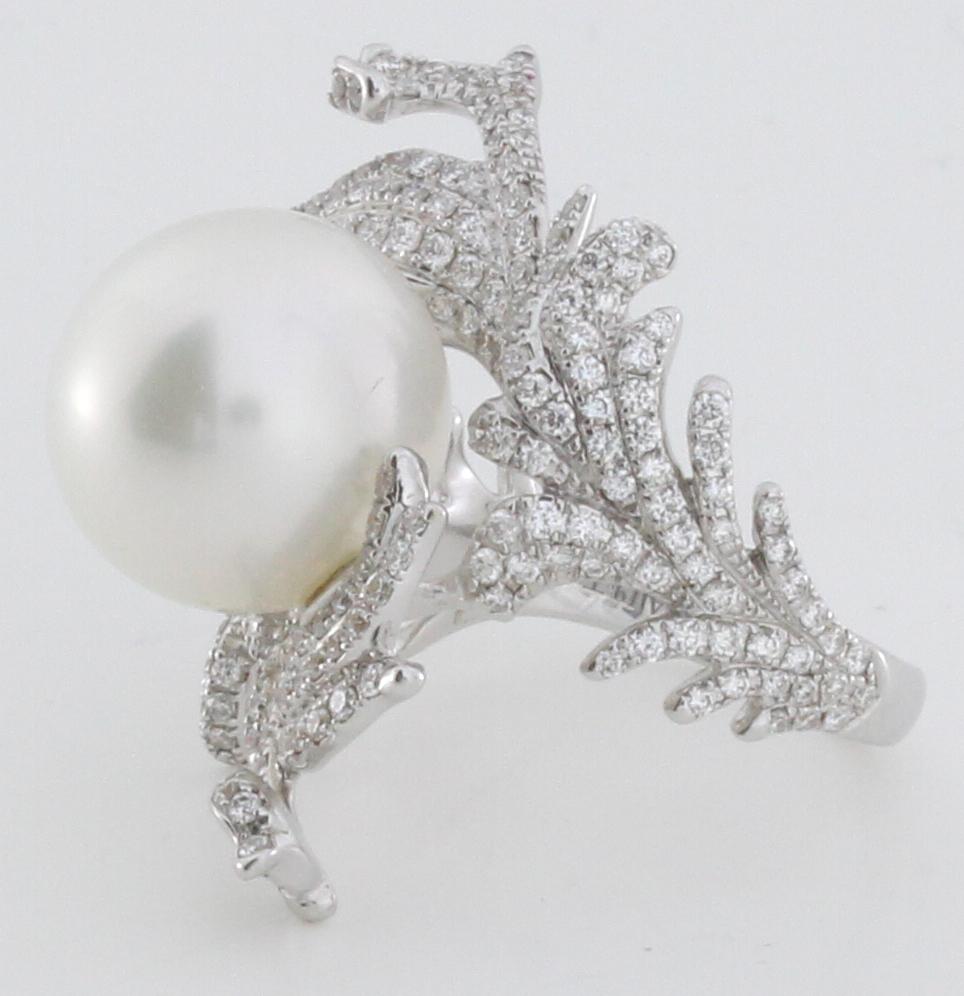 Autore South Sea Pearl Diamond Leaf Ring In New Condition For Sale In Sydney, AU