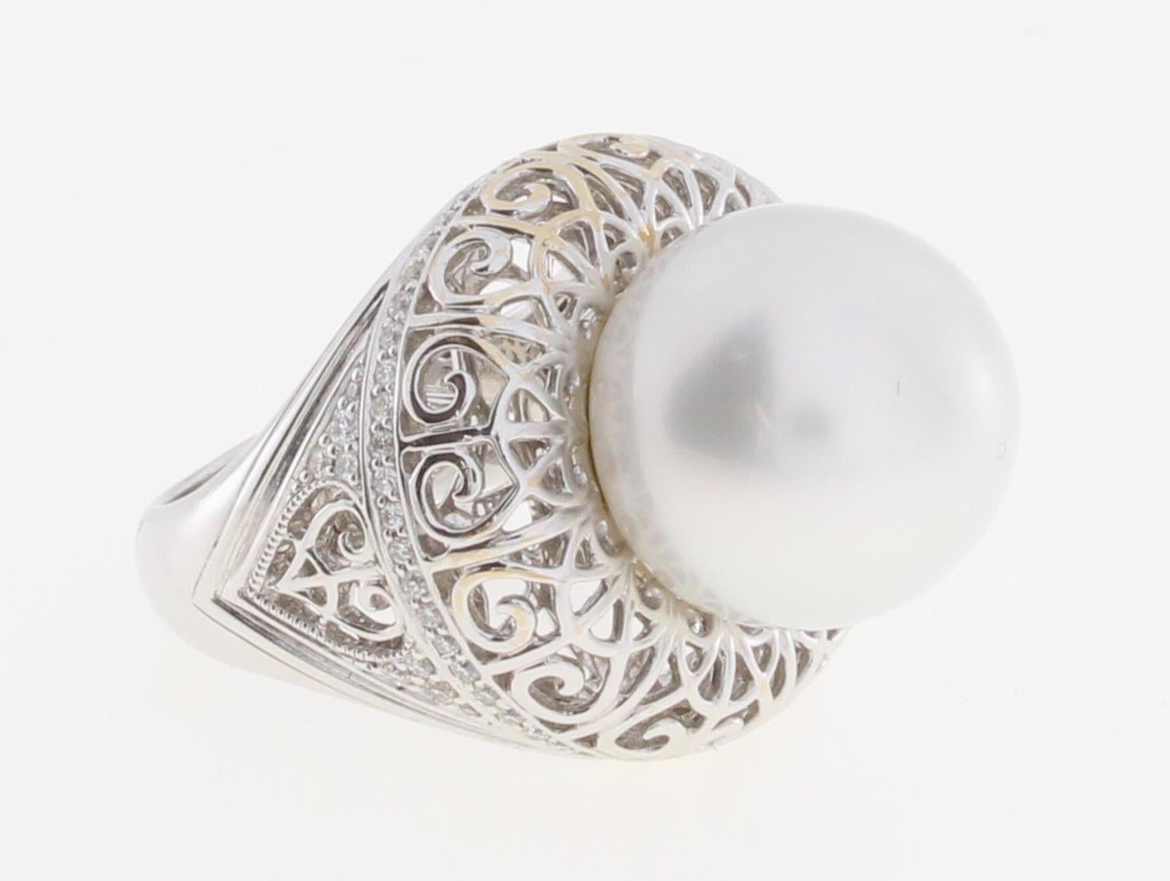 Autore South Sea Pearl Iron Lattice Ring In New Condition For Sale In Sydney, AU
