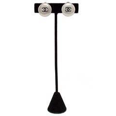 Autumn 1996 Chanel Silver Clip on Earrings