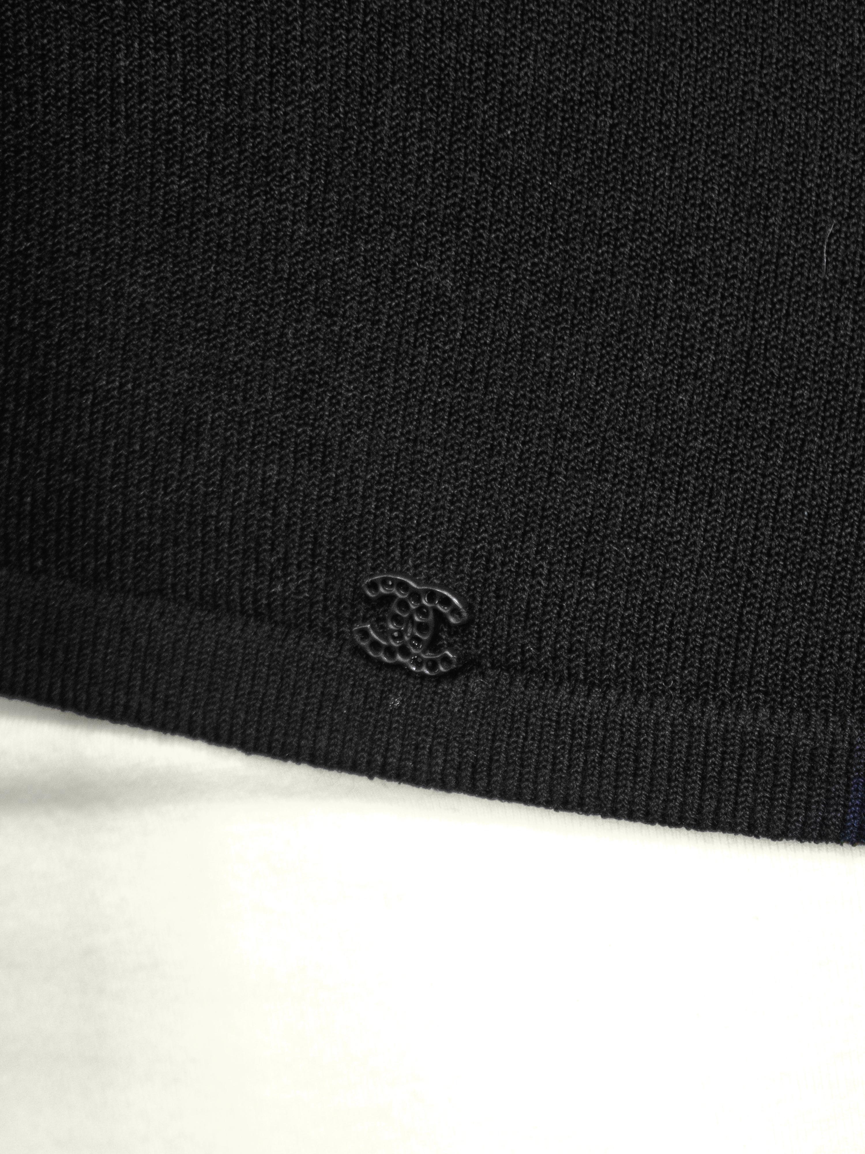 Autumn 2004 Chanel Black Sweater with Chiffon Ties For Sale 2