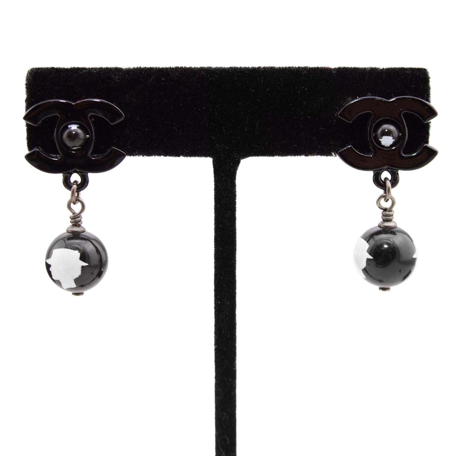 Women's Autumn 2012 Chanel Black Resin Earrings with White Cameos