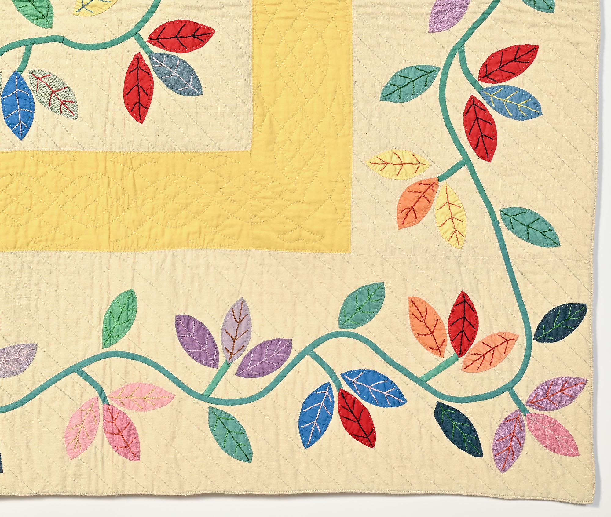 Autumn Leaves Quilt In Excellent Condition In Darnestown, MD