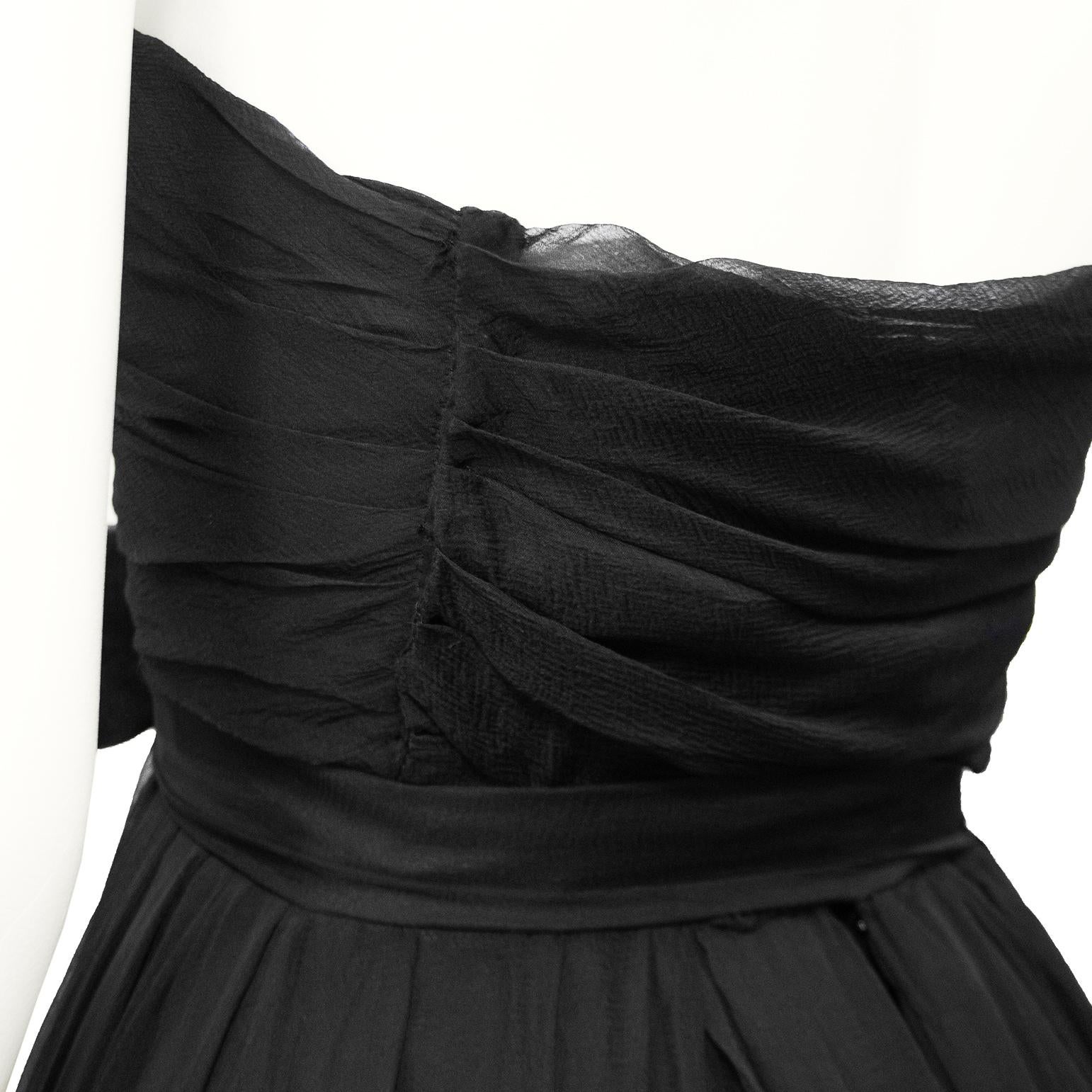 Herbst/Winter 1959 Christian Dior Couture Schwarzes Seiden-Chiffon-Kleid „Bella“ aus Seide im Angebot 1