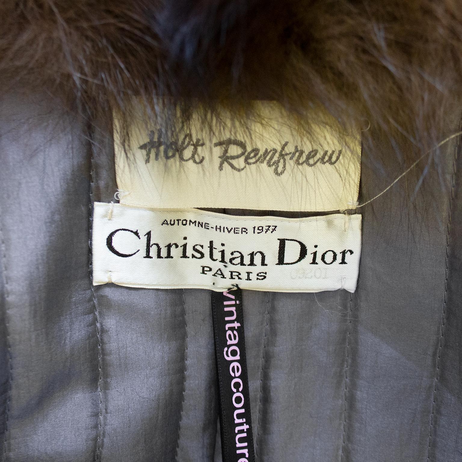Herbst/Winter 1977 Christian Dior Haute Couture Trenchcoat mit Pelzkragen im Angebot 2