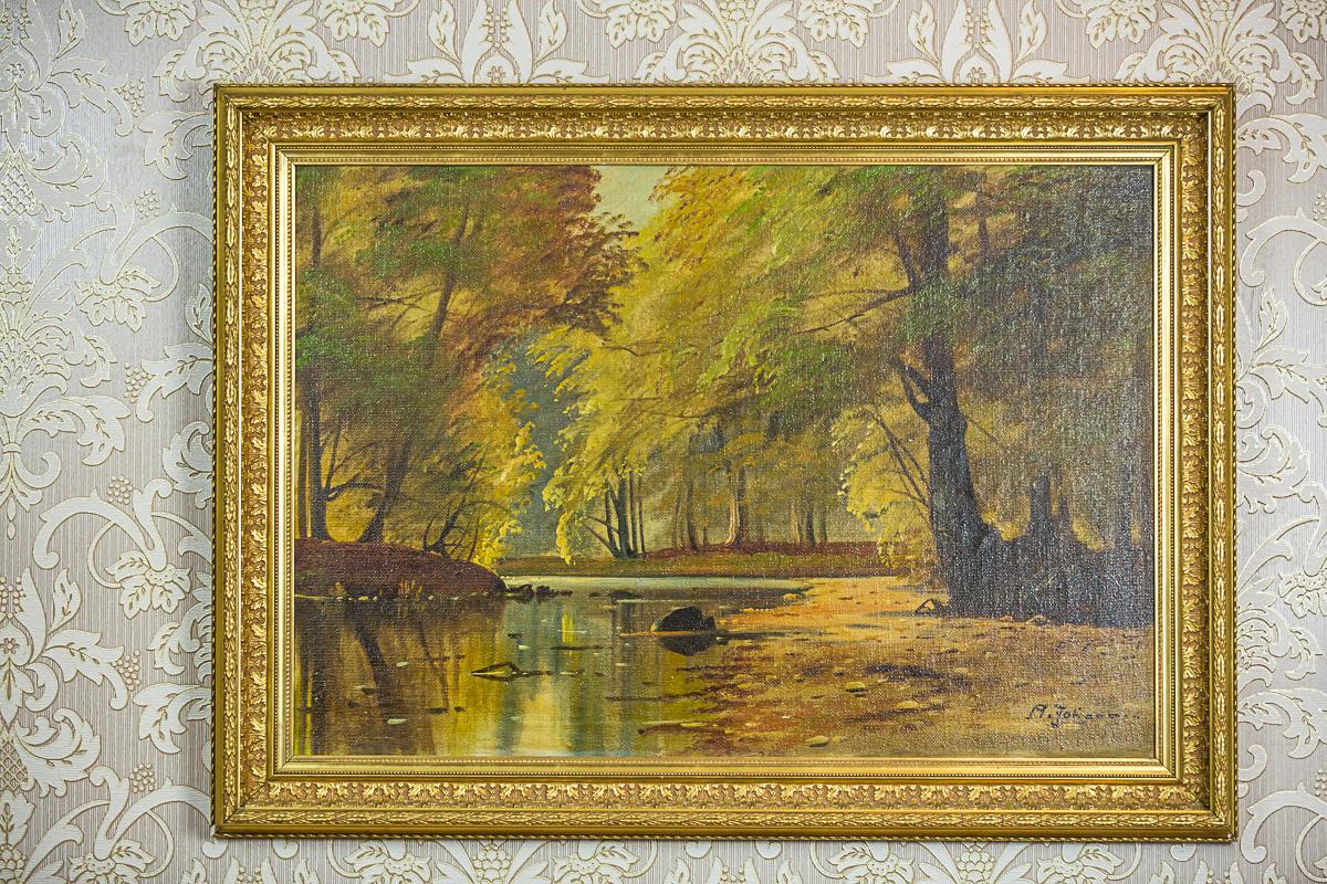 We present you this oil on canvas with a depiction of an autumnal forest or park.
The painting is framed in a decorative, golden frame.
This item is from the 1920s, signed by A. Johansen (a Danish painter, Axel Johansen, 1872-1938).

Presented