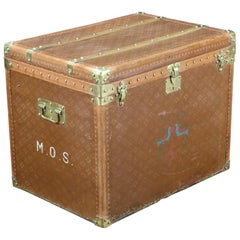 "Aux Etats-unis" Monogrammed Steamer Trunk
