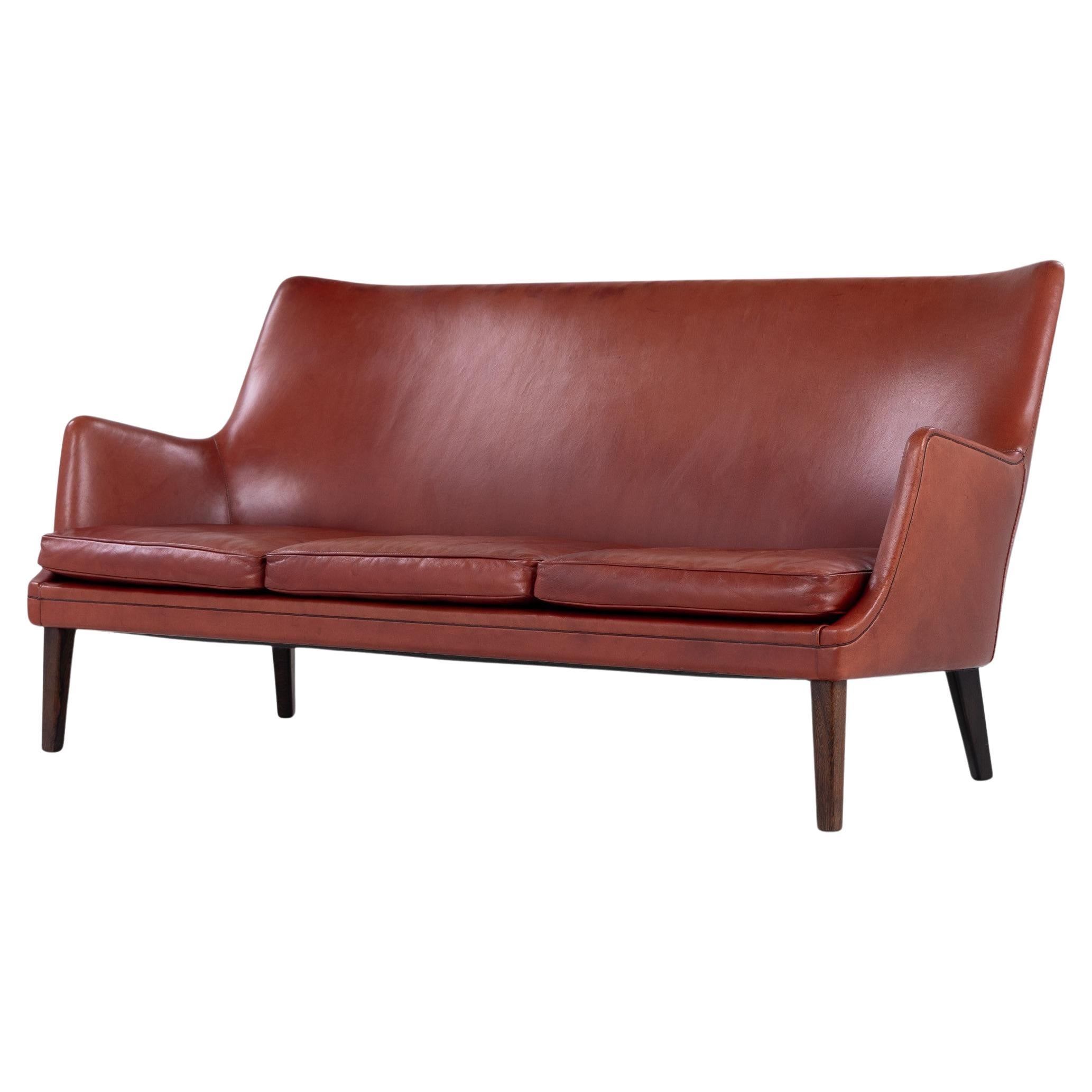 AV 53 - 3 seater sofa in original leather by Arne Vodder im Angebot