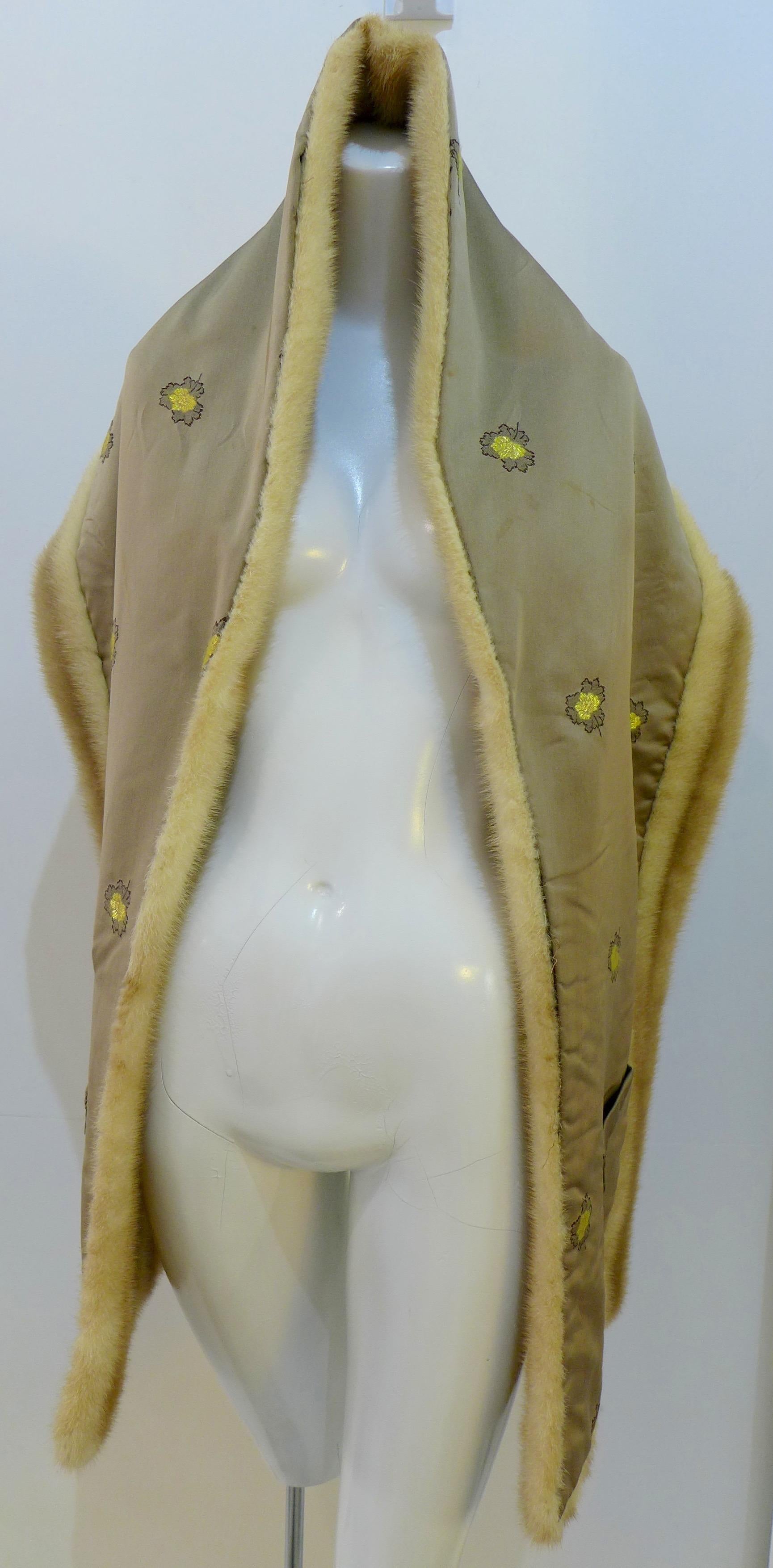 Women's or Men's Ava Blonde Mink Fling For Sale