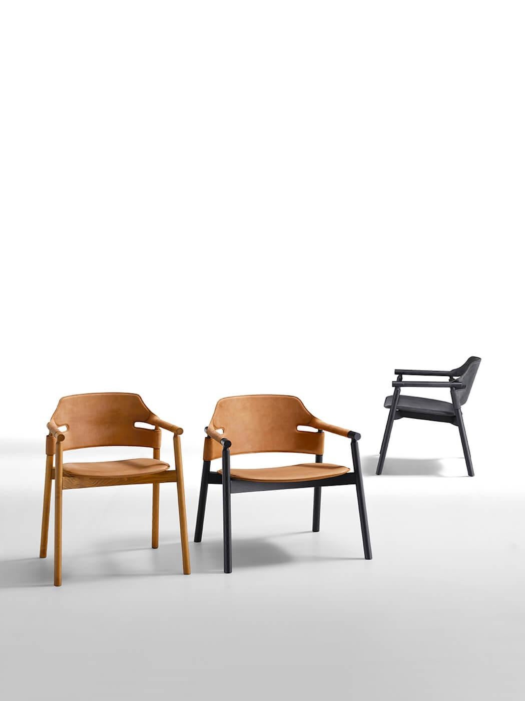 La Suite Armchair è il risultato di una ricerca approfondita da parte dei designer, che hanno ridefinito il concetto di poltrona essenziale grazie all'innovazione e alla precisione artigianale. Con le sue linee pulite e il suo design senza tempo,