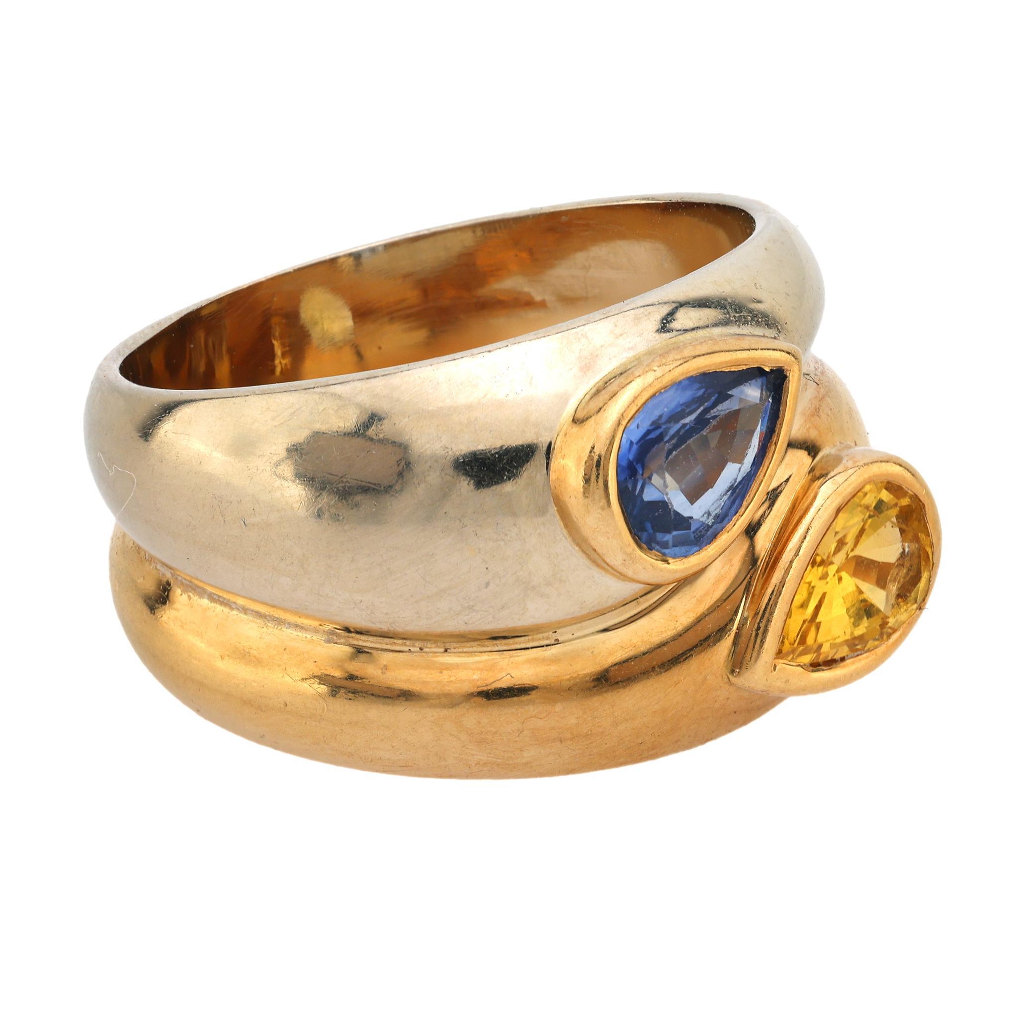 Modern Avakian vintage blue and yellow sapphire 18k yellow gold ring