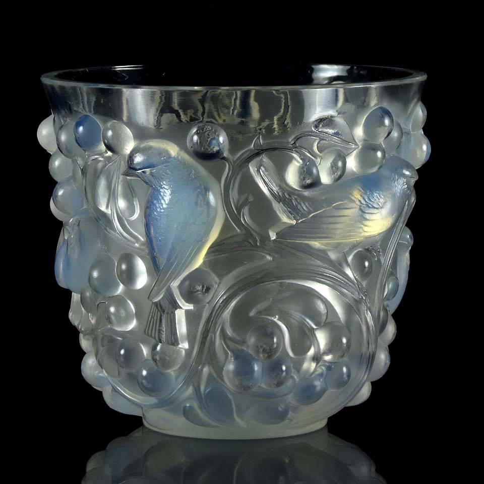 Molded 'Avallon' Art Deco Glass Vase by René Lalique