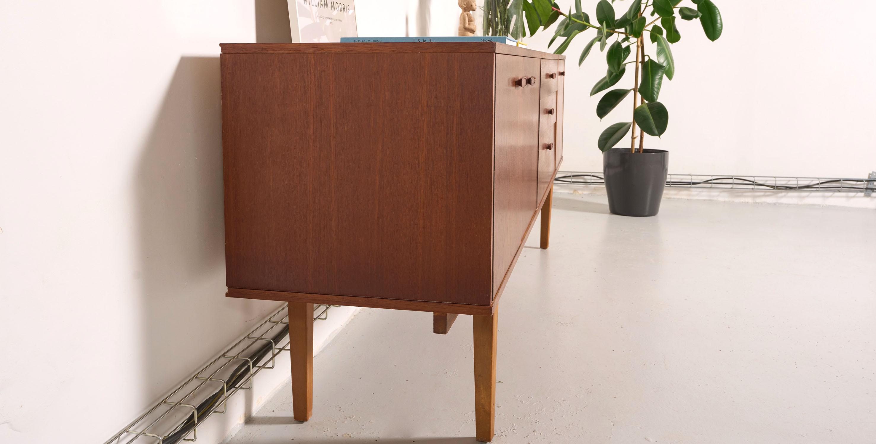 Mid-20th Century Avalon Yatton vintage sideboard, L203cm