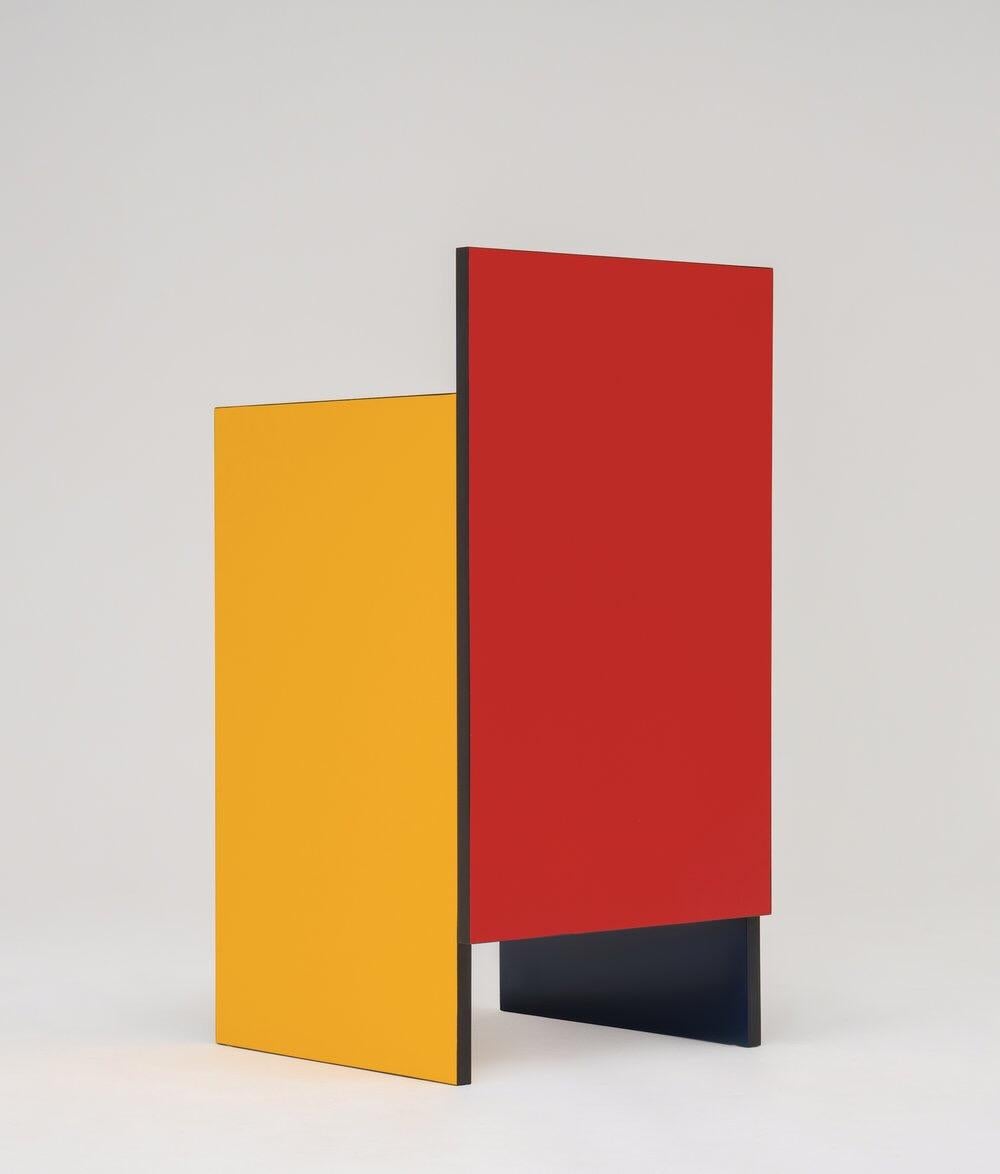 Chaise «vant Garde », style Bauhaus « Un bras », couleur de votre choix en vente 3