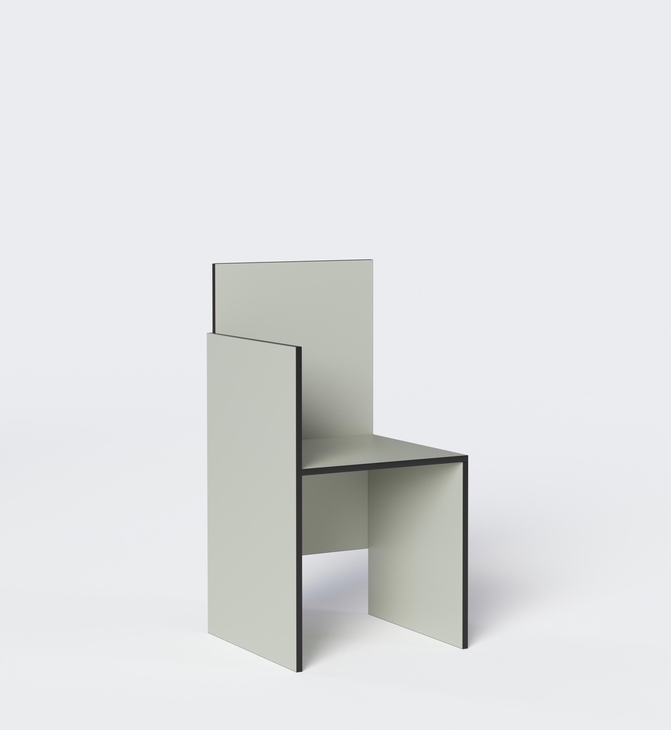 Stuhl 'Avant Garde', Bauhaus-Stil 'Zwei Arme' Farbe Ihrer Wahl im Angebot 2