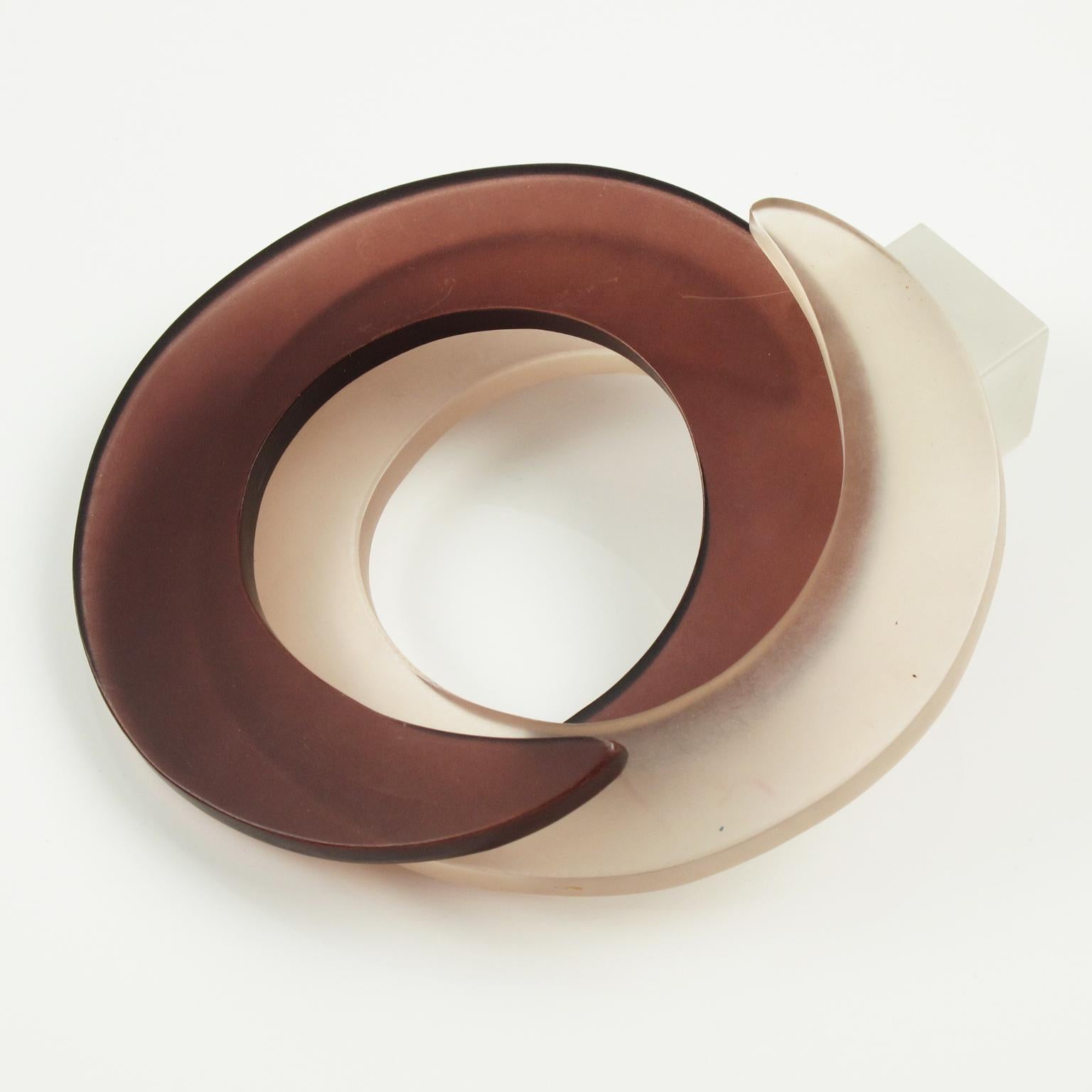 Avant Garde Frosted Lucite Coiled Bangle Bracelet, a pair In Excellent Condition For Sale In Atlanta, GA