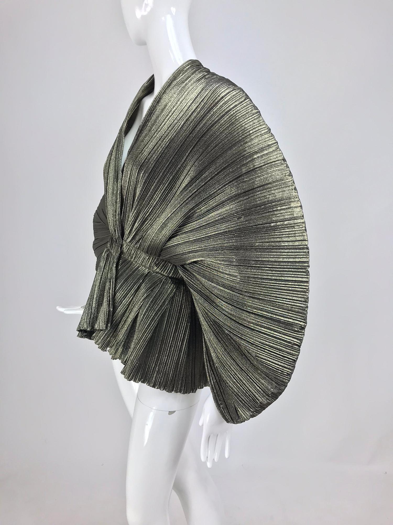 Black Avant Garde Gold Metallic Accordion Pleated Sculpture Jacket 