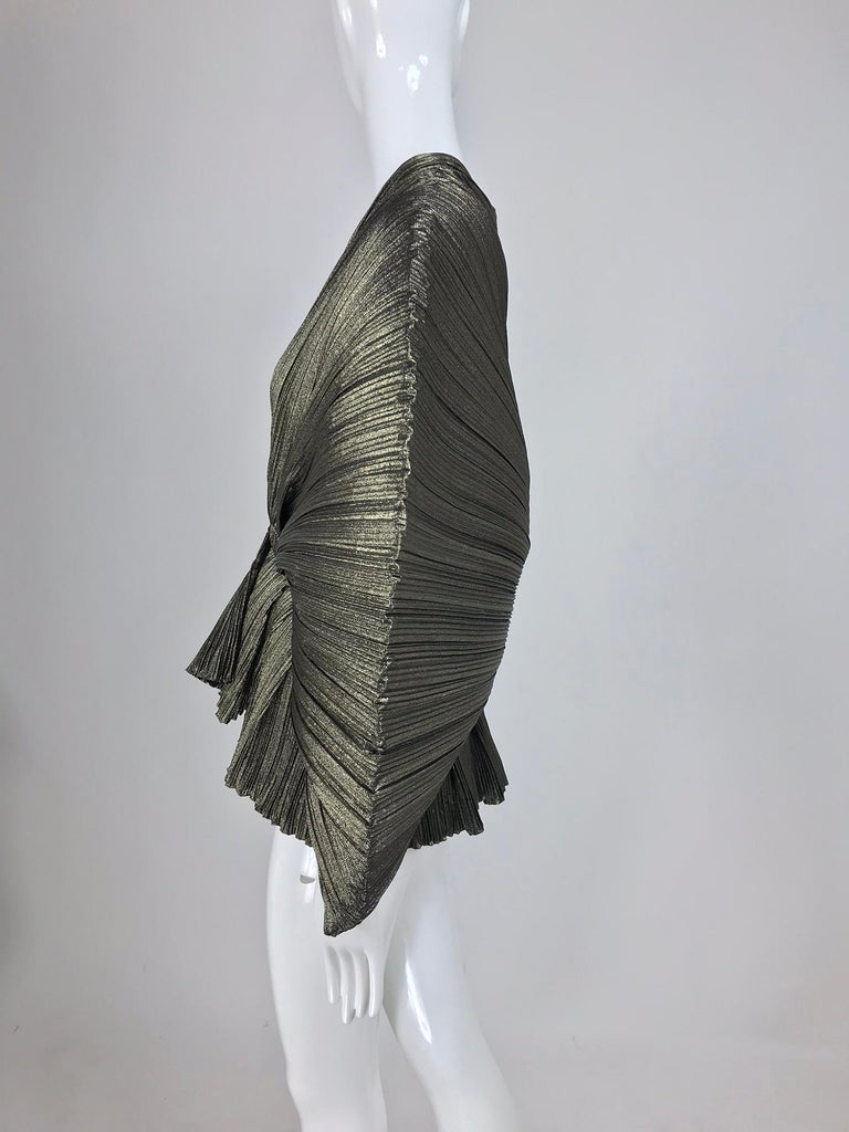 Avant Garde Gold Metallic Accordion Pleated Sculpture Jacket at 1stDibs