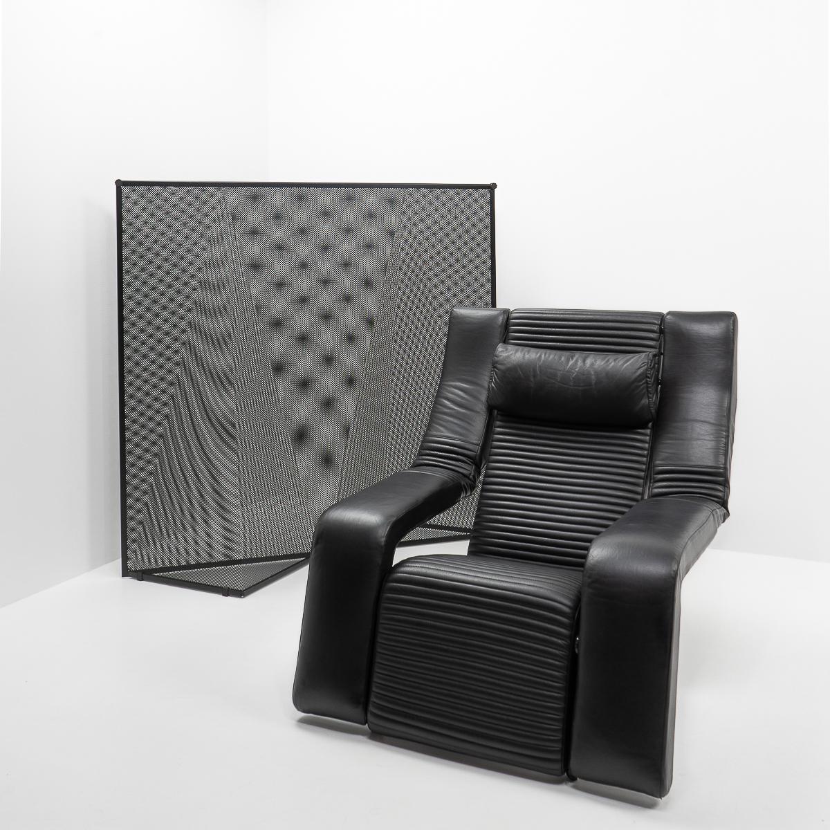 Italian Avant Garde Lounge Chair by Ammannati & Giampiero for Brunati, 1980s For Sale