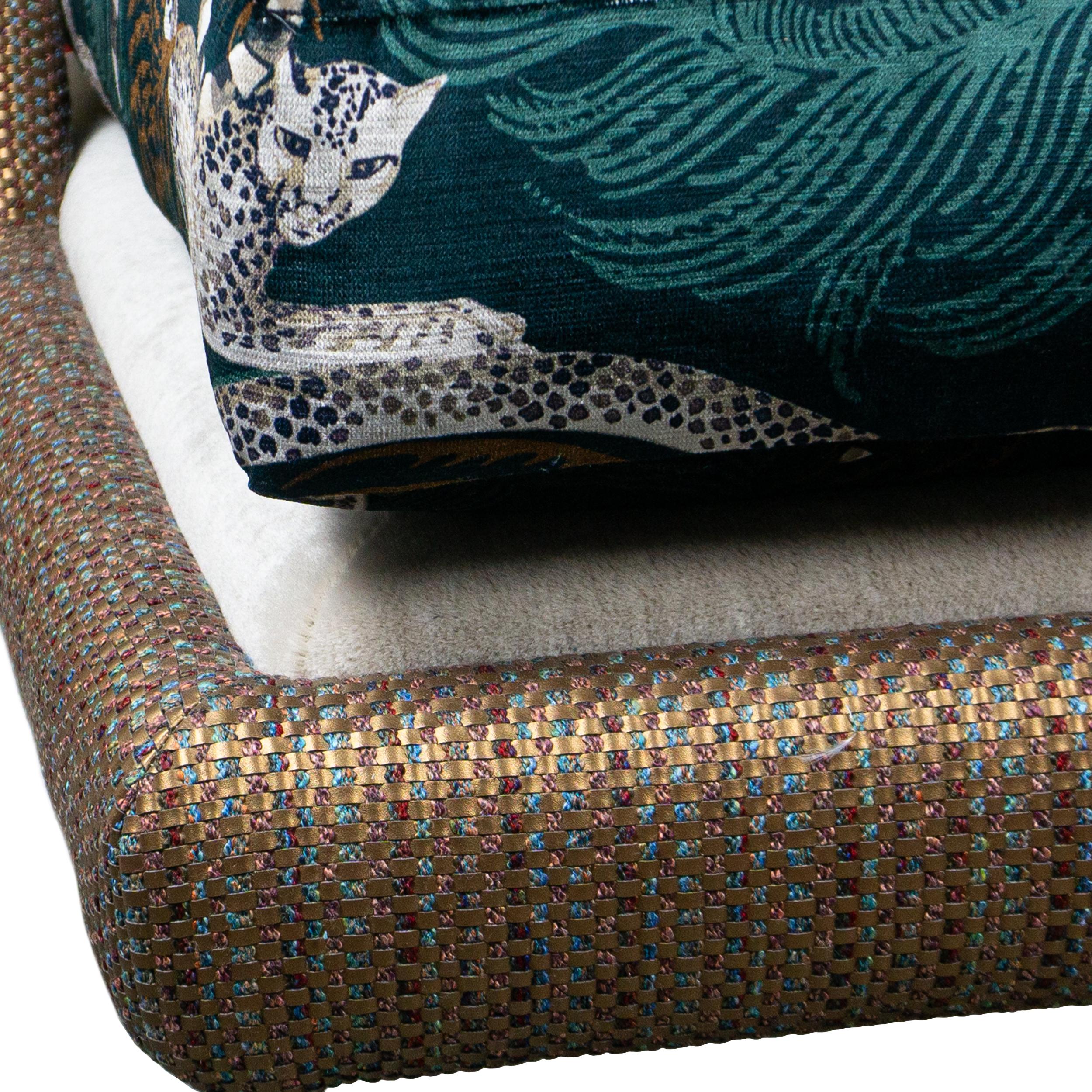 Avantgardistisches Sofa und Daybed mit dunkelgrünem, mit Tieren bedrucktem Samt im Angebot 6