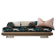 Avantgardistisches Sofa und Daybed mit dunkelgrünem, mit Tieren bedrucktem Samt