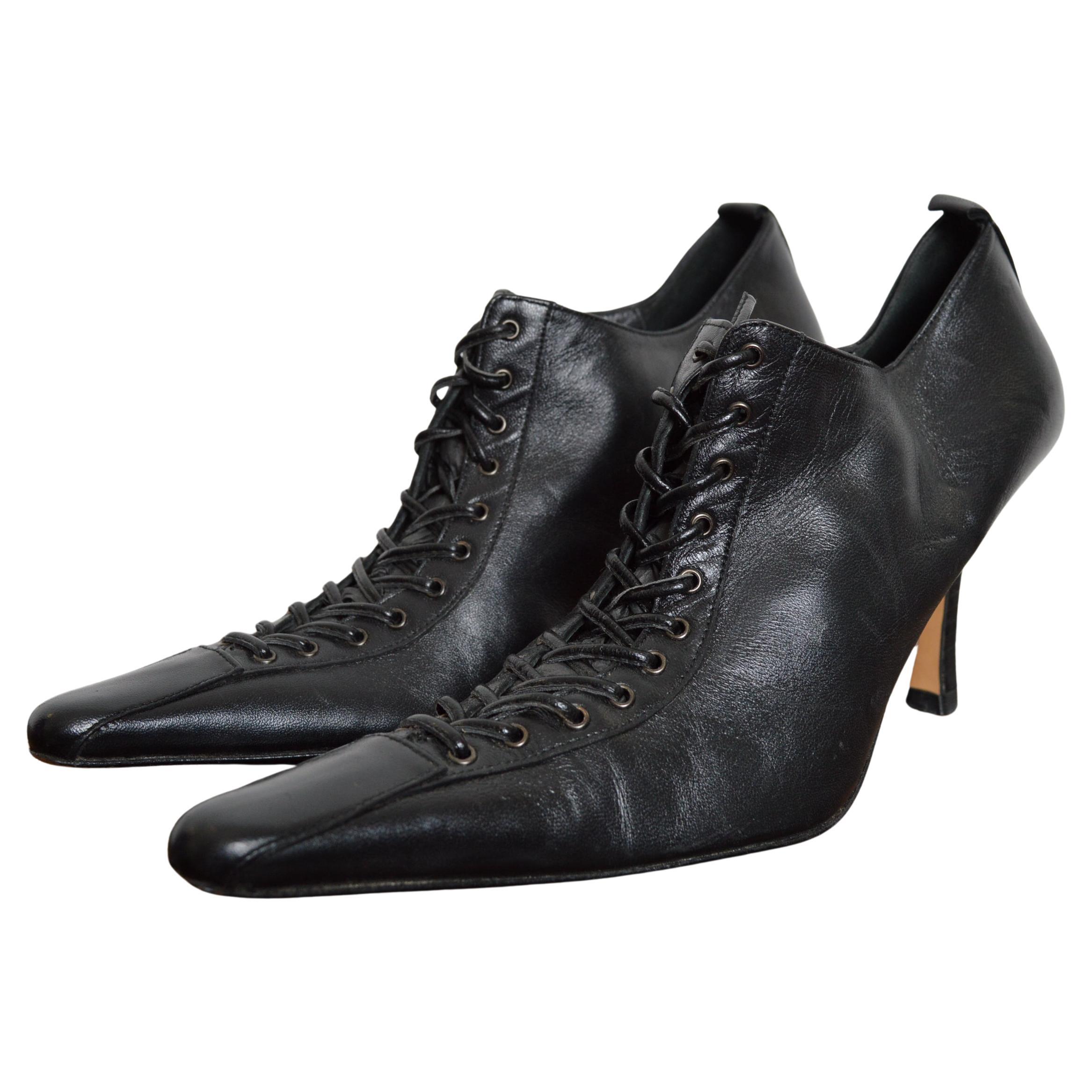 Avant Guard 2000s Spitze Spitze Italienisch Artisan Schwarz Leder Gericht Schuh Heels im Angebot