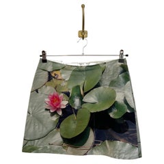 Mini-jupe Avant Guard vintage Agnes B à imprimé numérique futuriste et à fleurs de lys