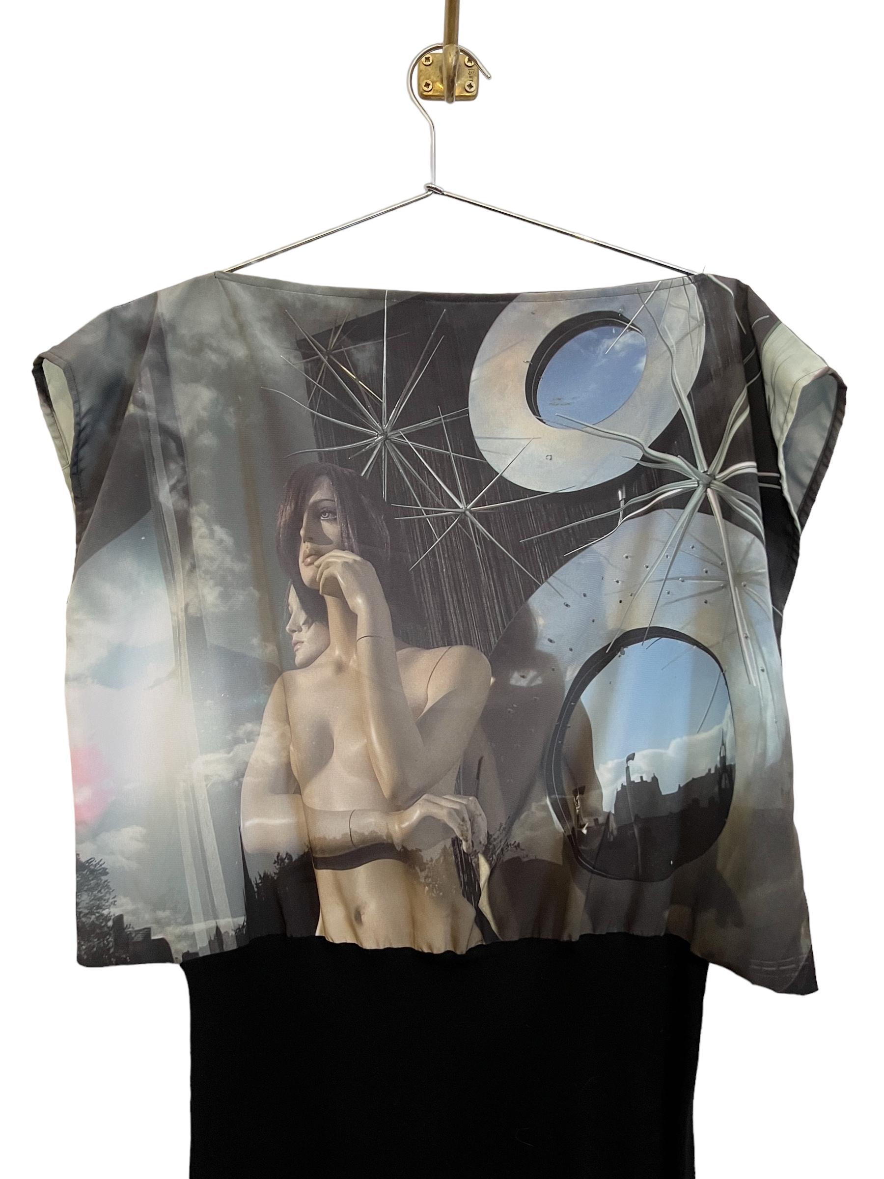 Avantgarde Vintage Agnes B Futuristisches Mannequin-Bluse mit Digitaldruck im Angebot 1