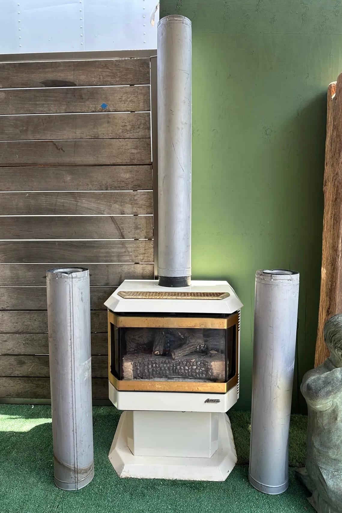 Cheminée à gaz Avanti en vente 2
