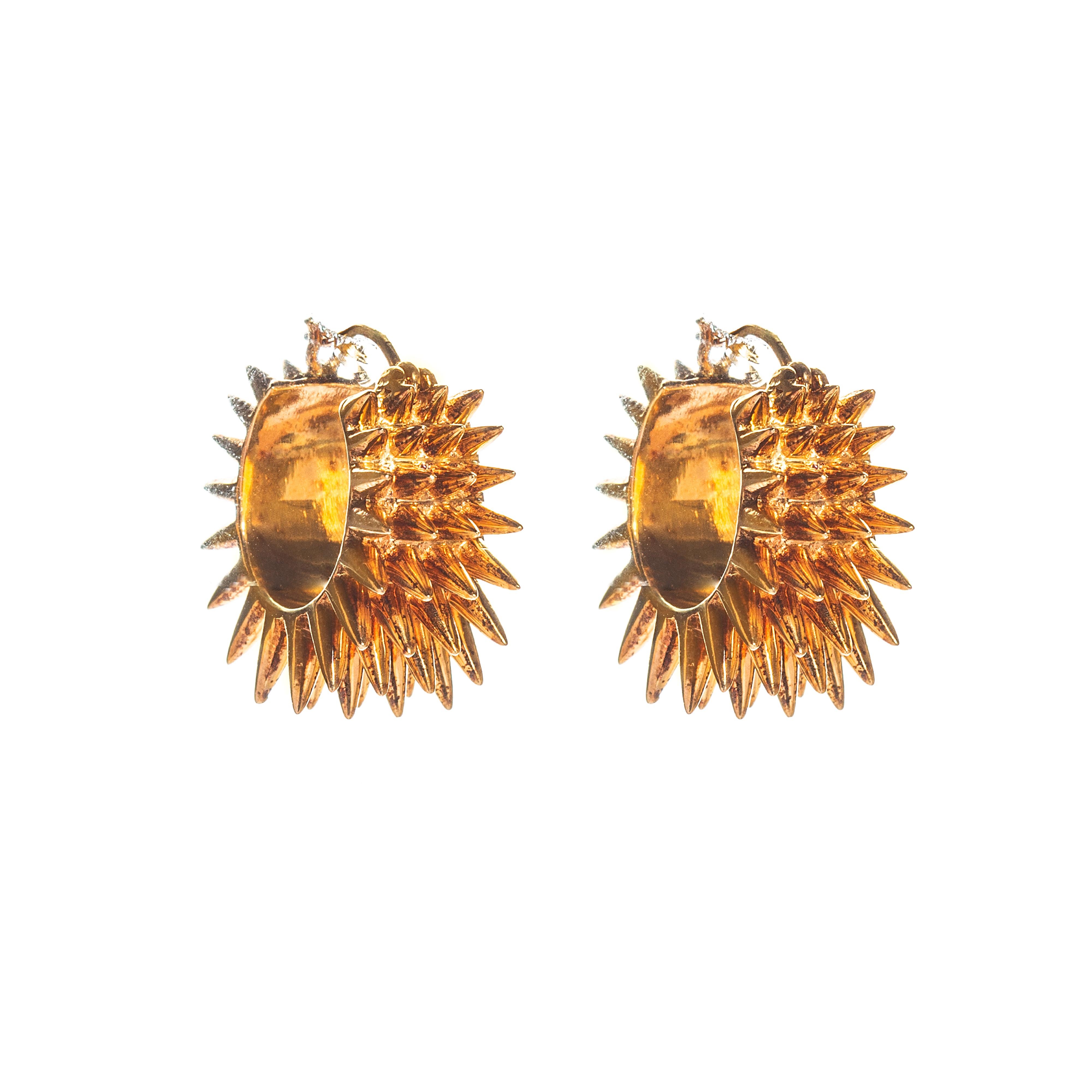 Contemporary Avantika 18 Karat Gold Earrings from Les Muses Barbier Mueller For Sale