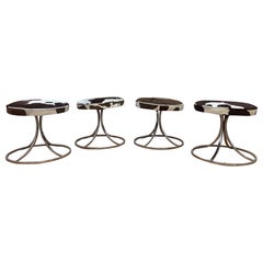 Taburetes con Base Giratoria Cromados Estilo Avard Recién Tapizados en Piel de Vacuno - Set de 4