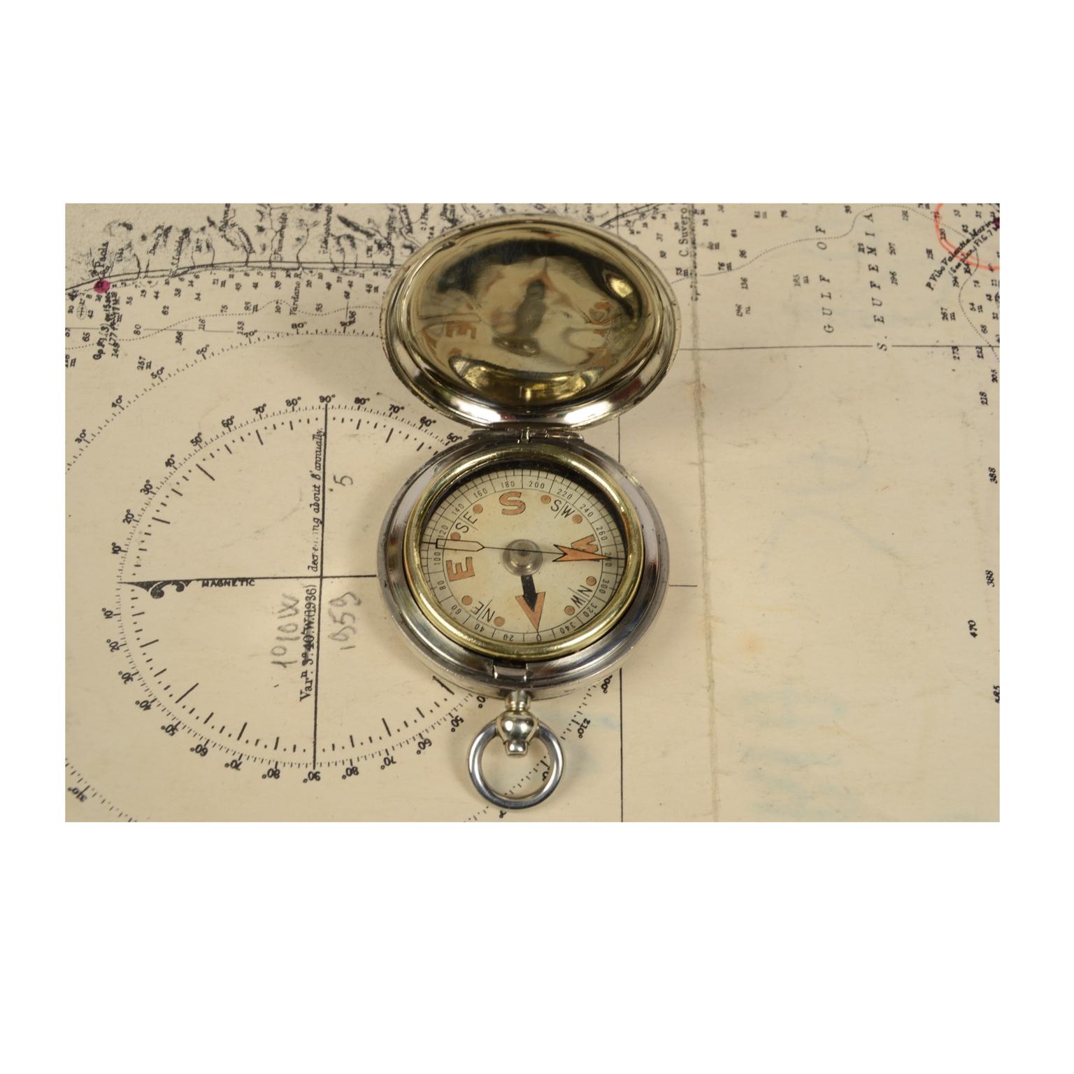 WWI UK Avation Brass Pocket Compass Raf Officers Antique Scientific Instrument In Good Condition In Milan, IT