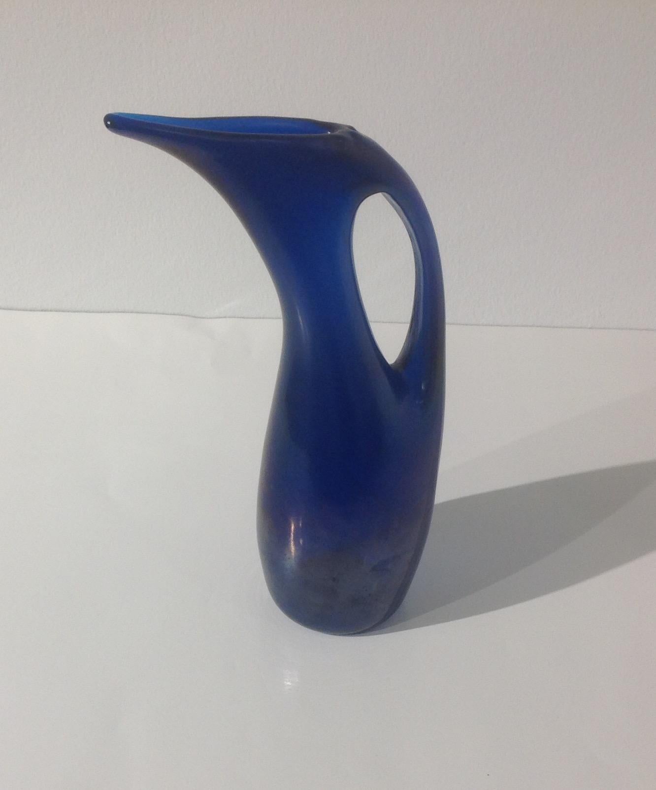 Mid-Century Modern AVeM Anse Volante Murano glass vase in irridized vibrant blue For Sale
