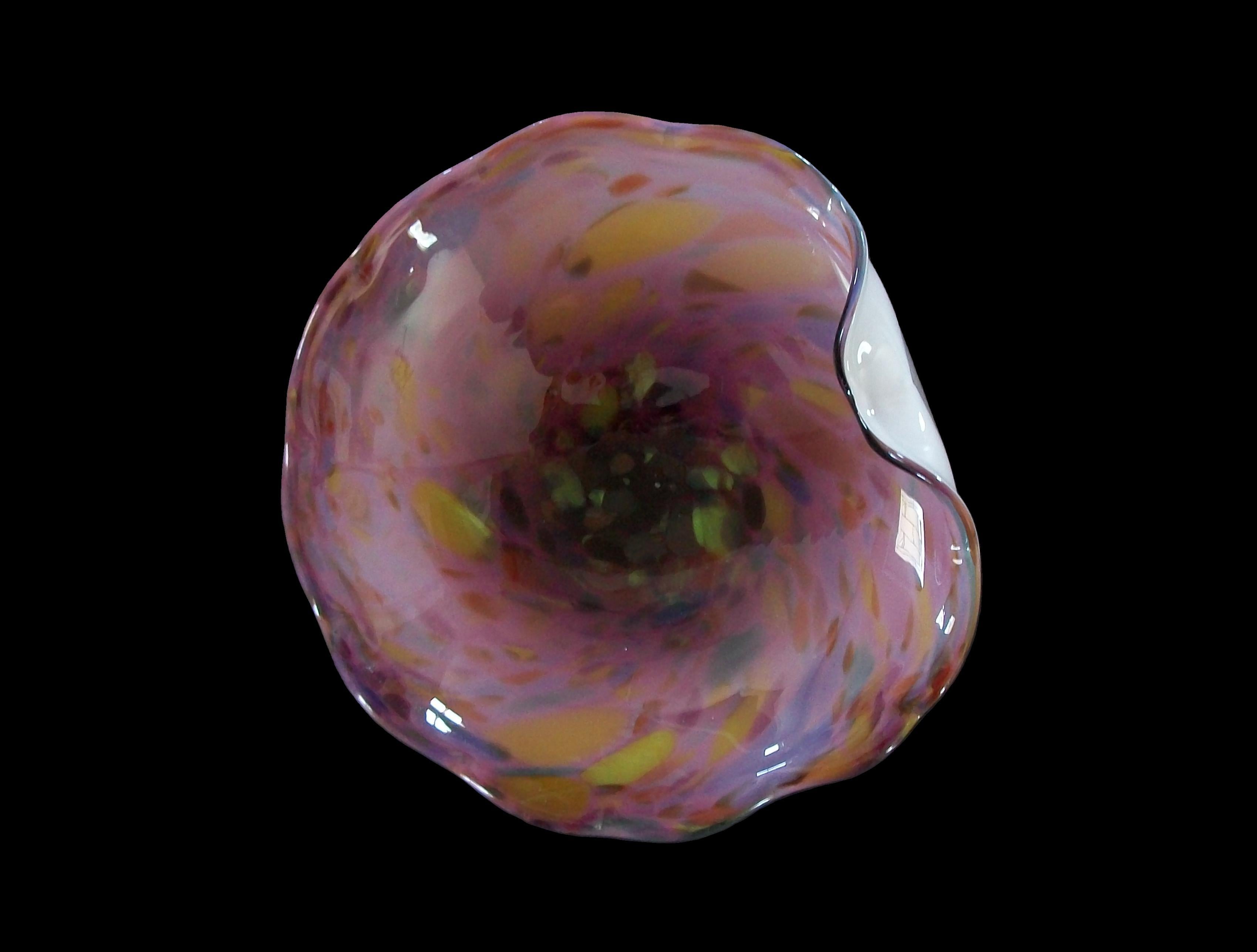 Fatto a mano AVeM - Ciotola in vetro di Murano 'Tutti Frutti' della metà del secolo scorso - Italia - CIRCA ANNI 70 in vendita