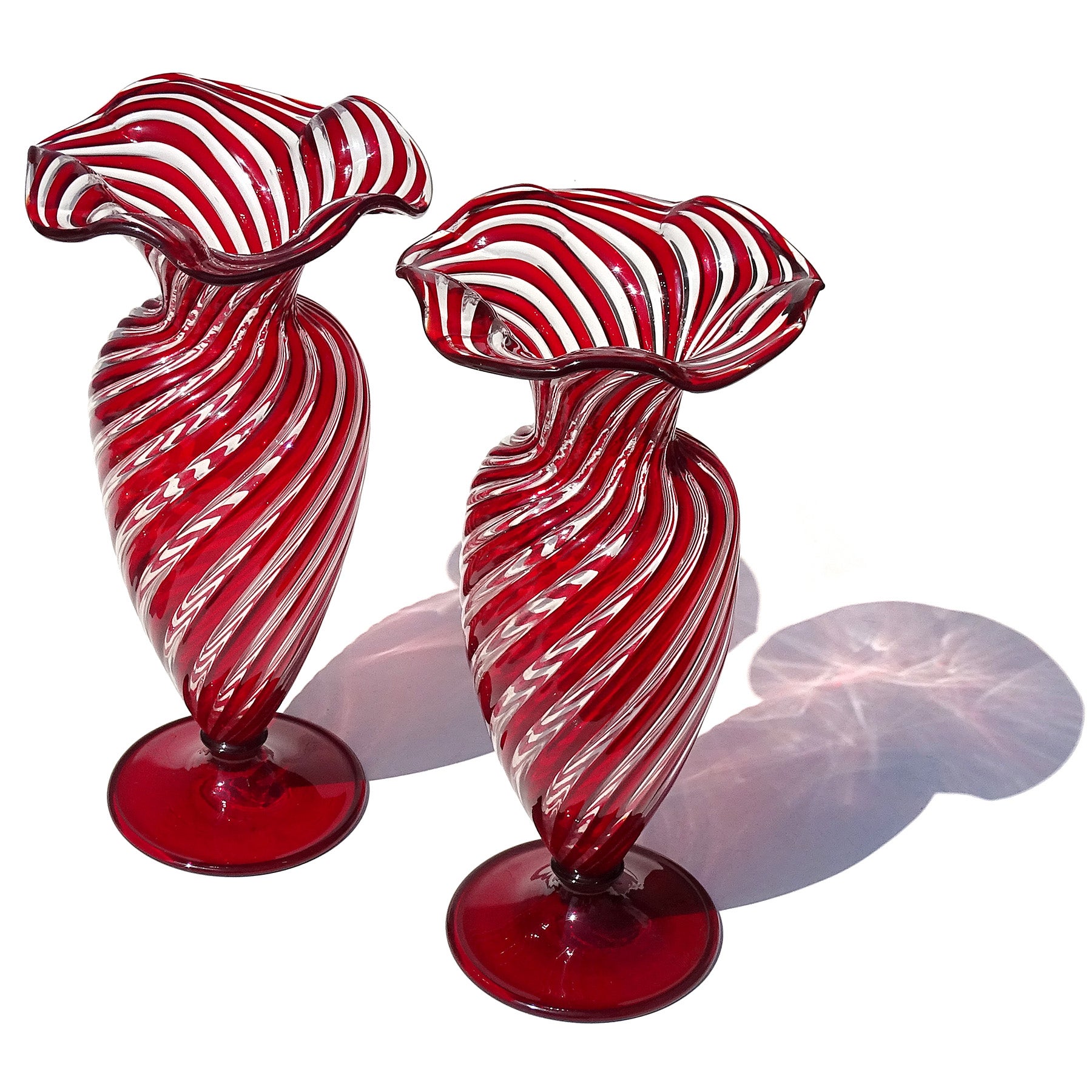 A.Ve.M. Murano Ruby Red Clear Ribbon Italian Art Glass Ruffle Rim Flower Vase For Sale 1