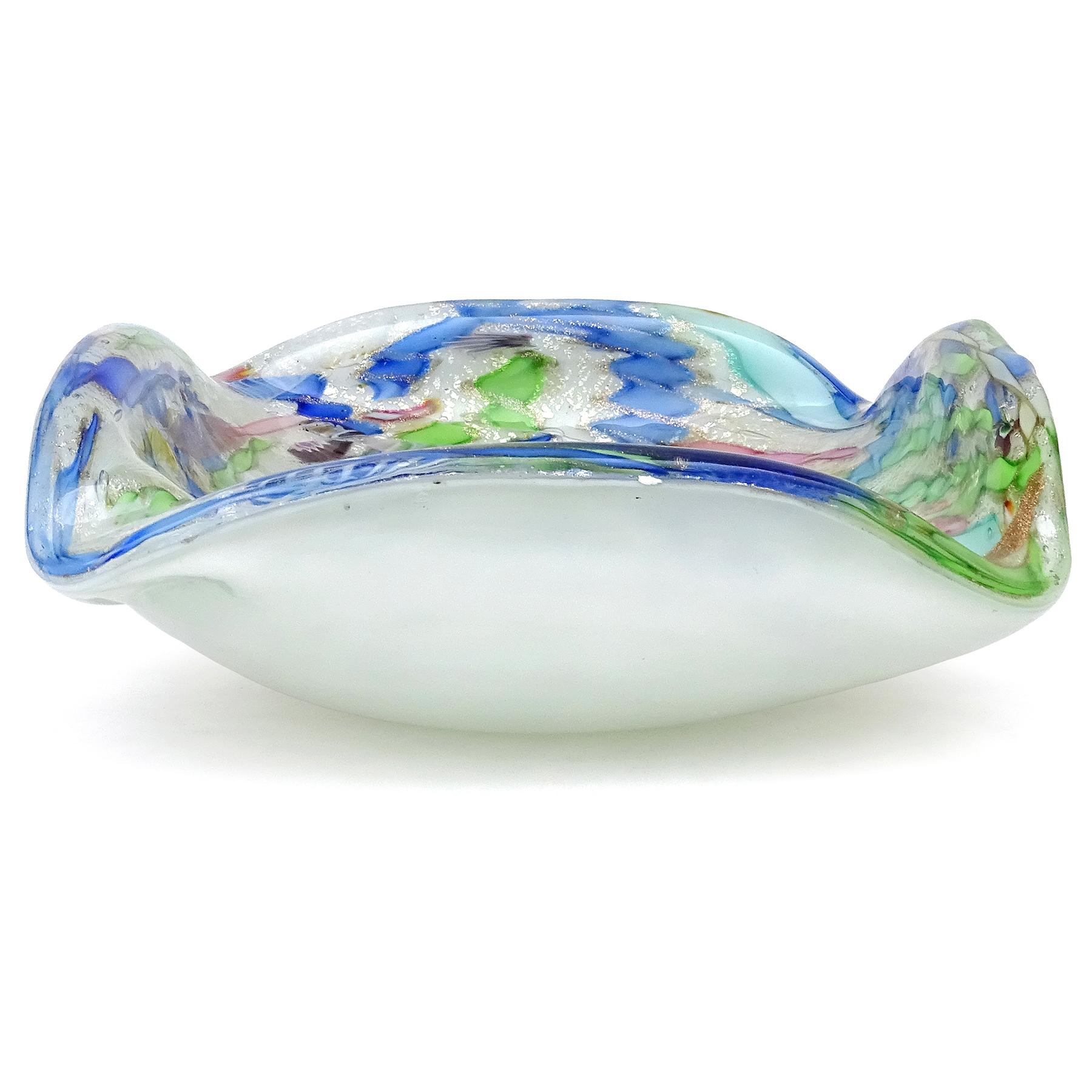 Mid-Century Modern A.Ve.M. Murano White Millefiori Flower Silver Flecks Italian Art Glass Bowl For Sale