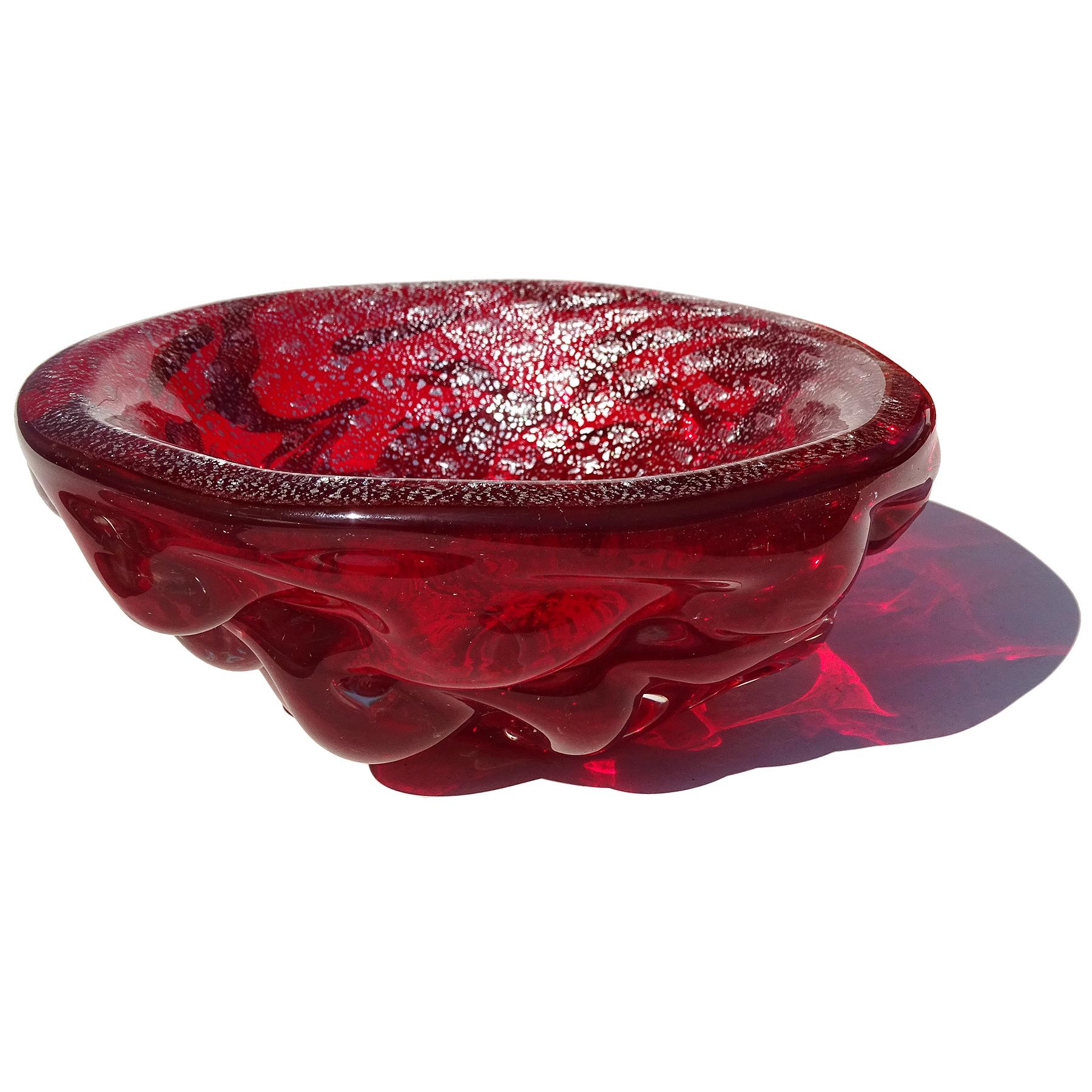 A.Ve.M. Radi Murano Red Silver Fleck Italian Art Glass Sculptural Surface Bowl In Good Condition For Sale In Kissimmee, FL