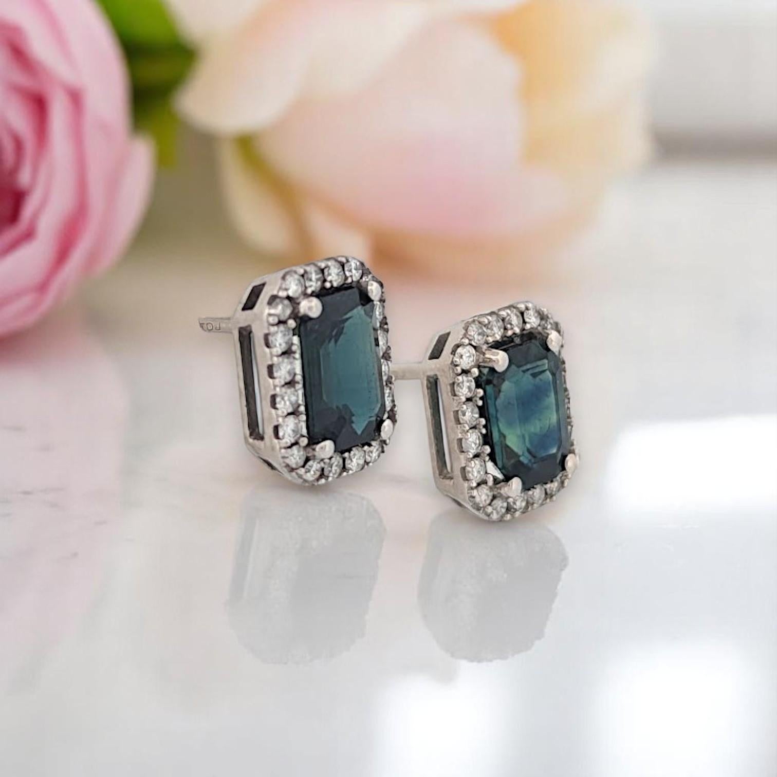 Taille ronde Boucles d'oreilles en saphir vert Aven  Boucles d'oreilles en or blanc 14 carats avec diamants ronds naturels en vente