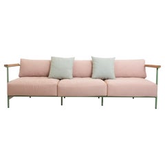 Customizable Modern Sofa Avenida México, Solid wood, Metal and upholstery.