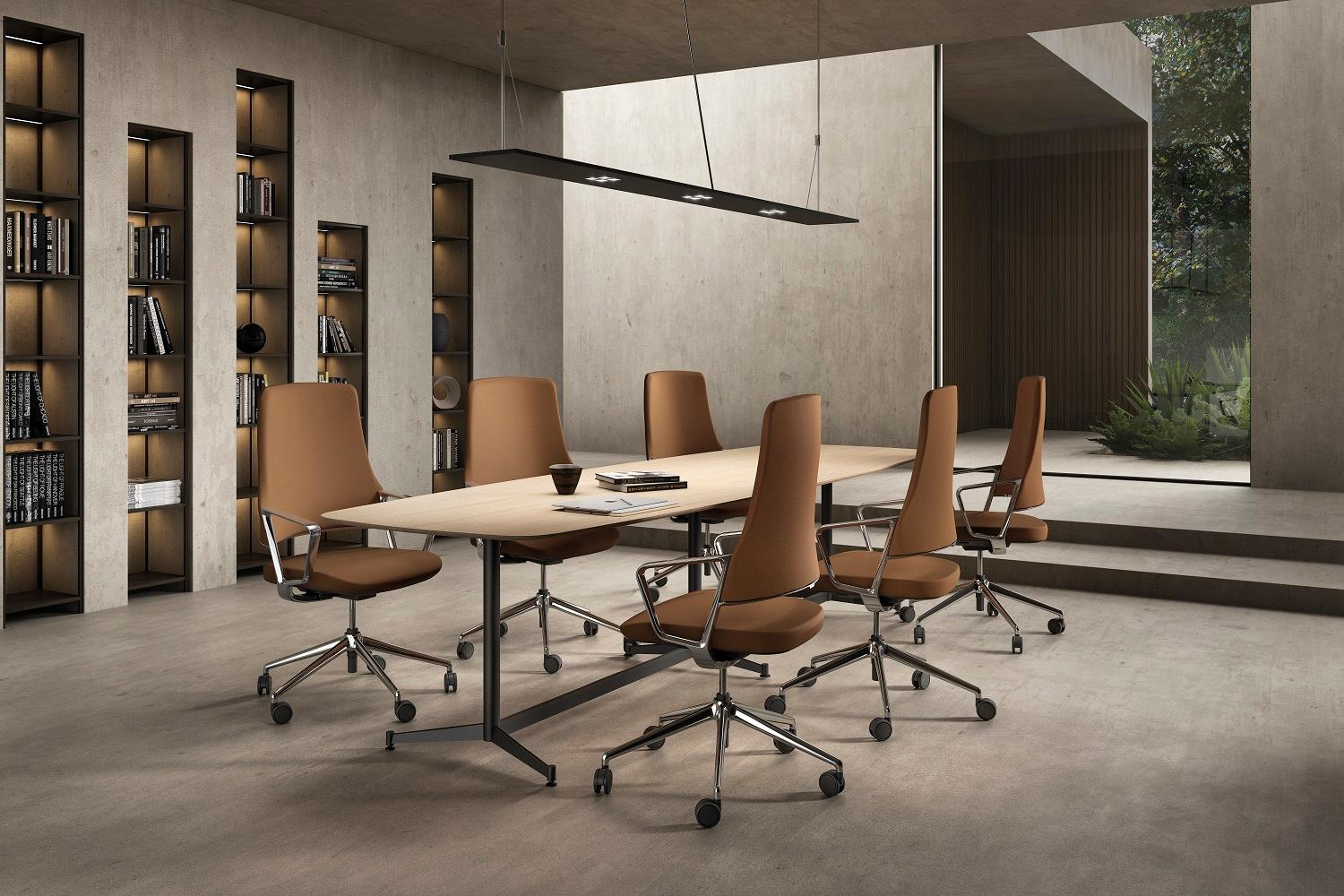 Sillón con Respaldo Alto Aventador de Aluminio y Piel by Quinti Sedute Italiano en venta