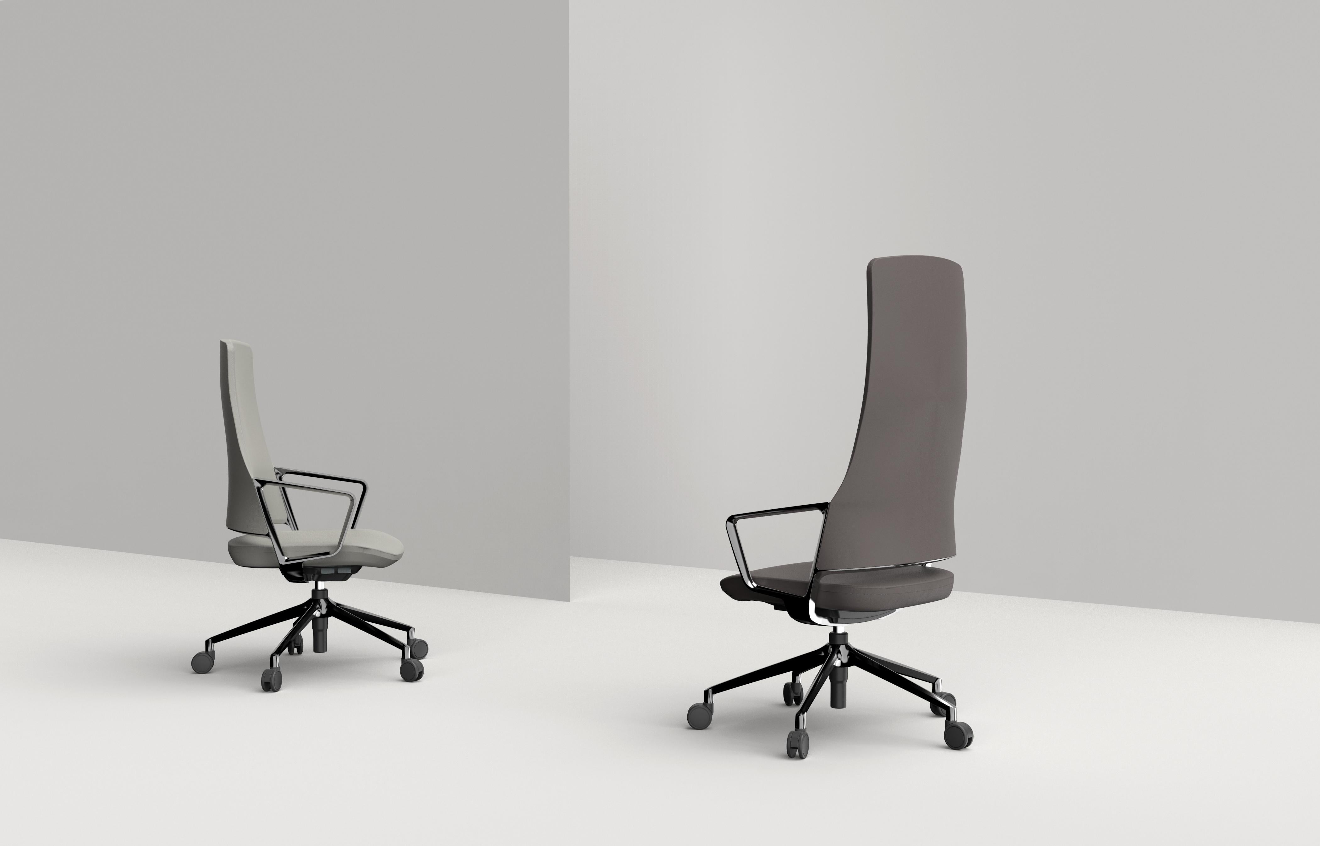 Sillón con Respaldo Alto Aventador de Aluminio y Piel by Quinti Sedute Otro en venta